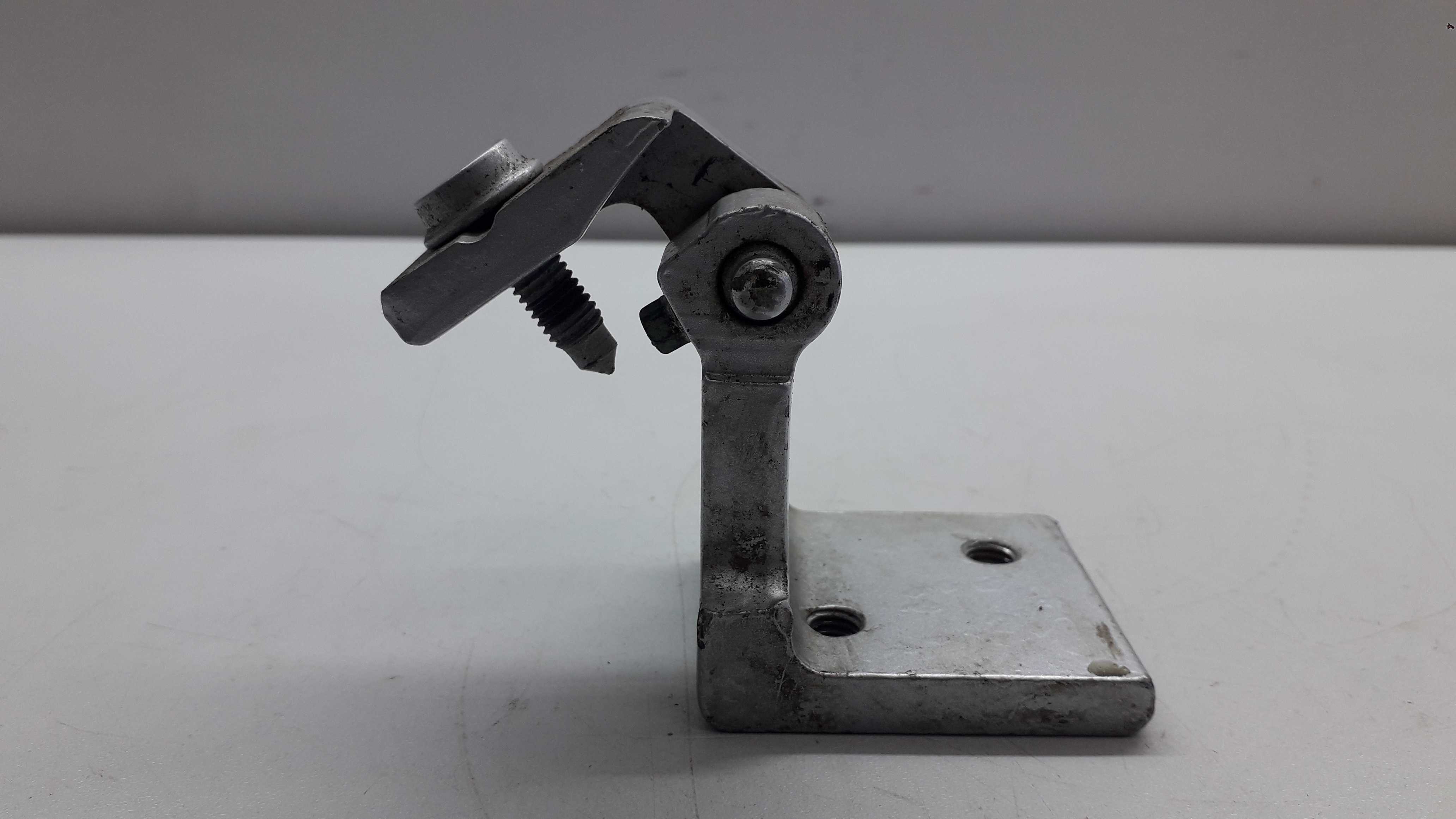 Dobradiça Porta Traseira Direita Superior Audi A4 99/01 4