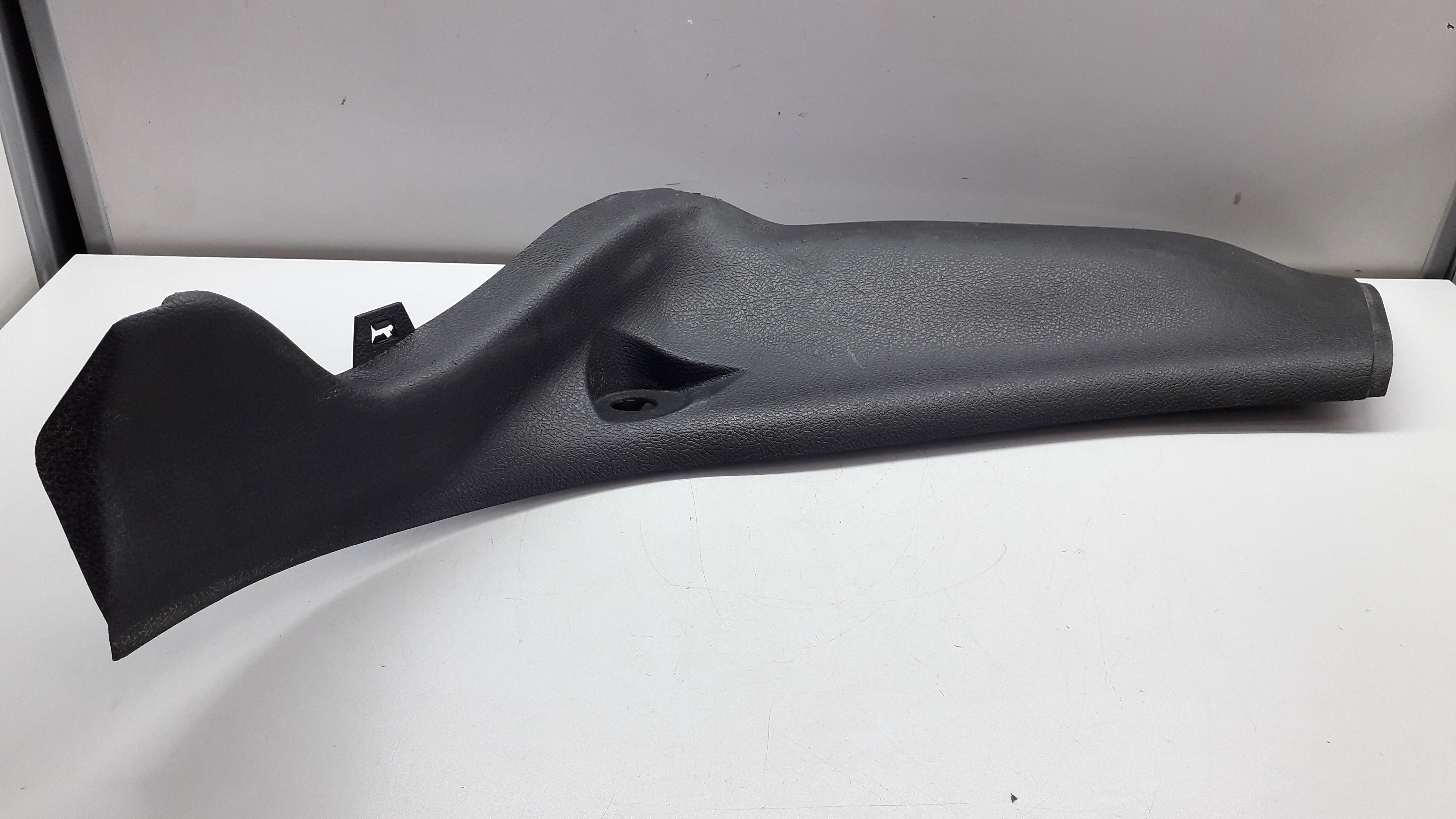 Moldura Acabamento Coluna Traseira Esquerda Peugeot 206 07 3