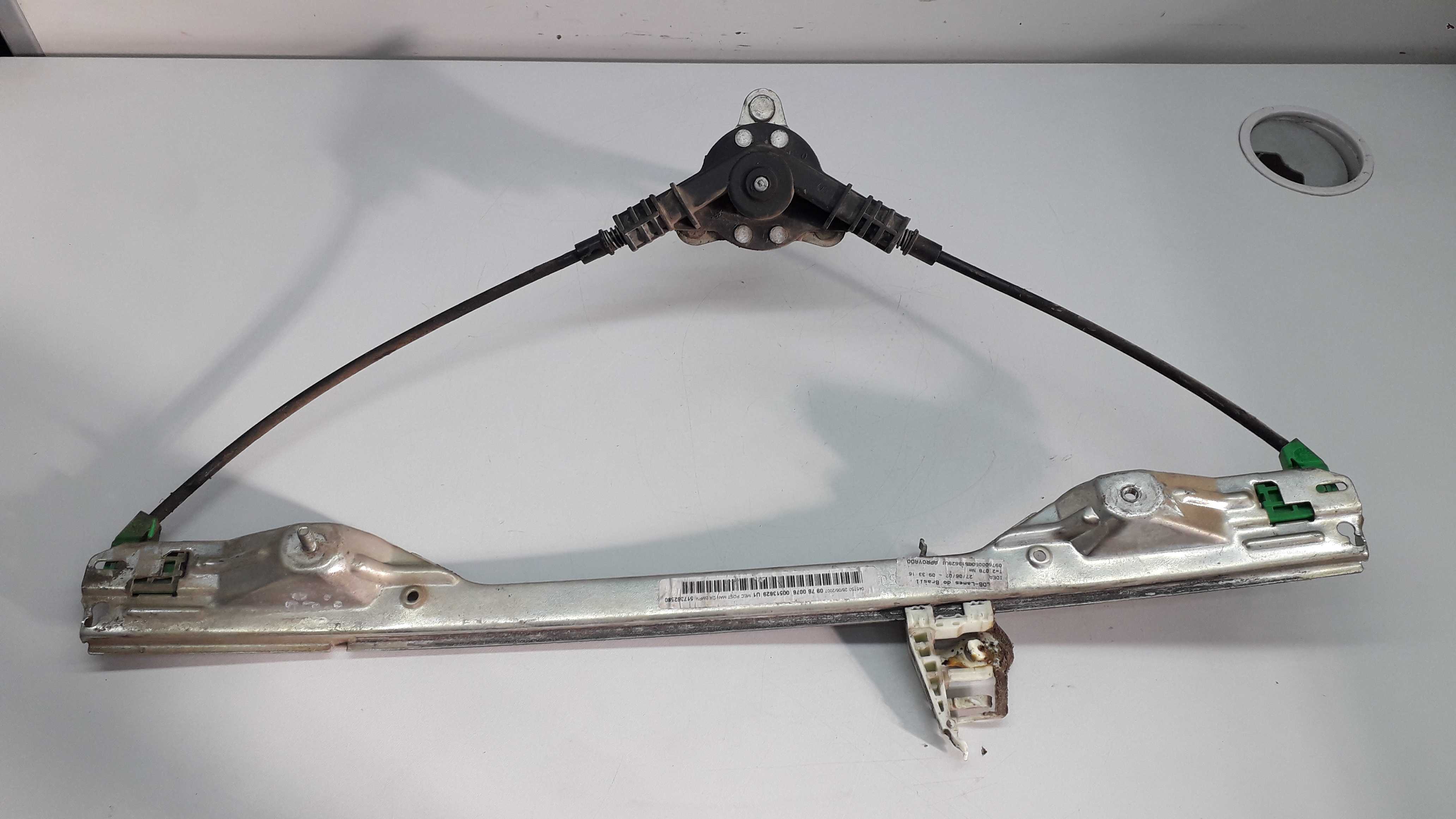 Máquina De Vidro Manual Traseira Direita Fiat Idea 2009 1