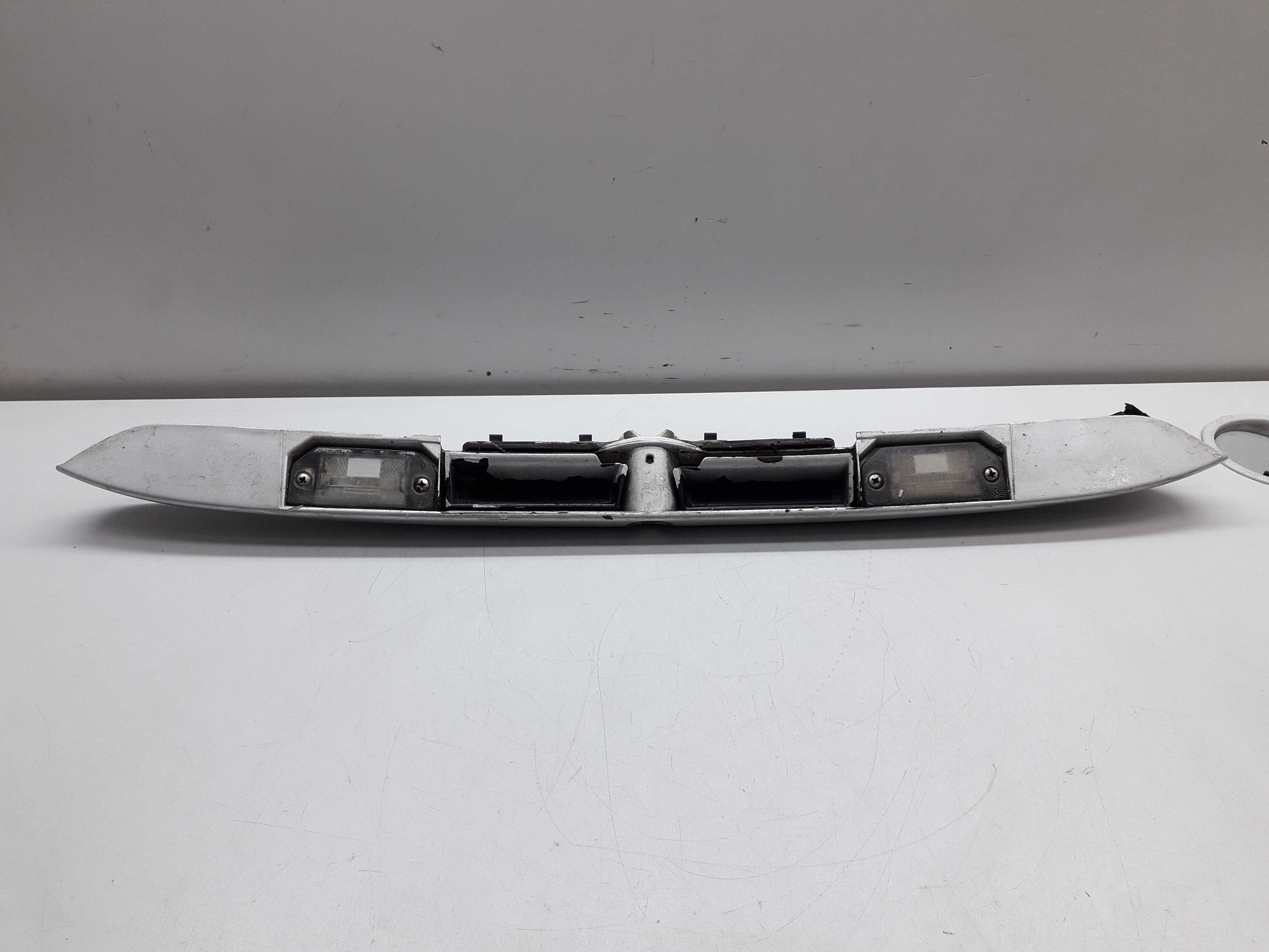 Moldura Aplique Tampa Porta Malas Vw Passat Alemão 1999 3
