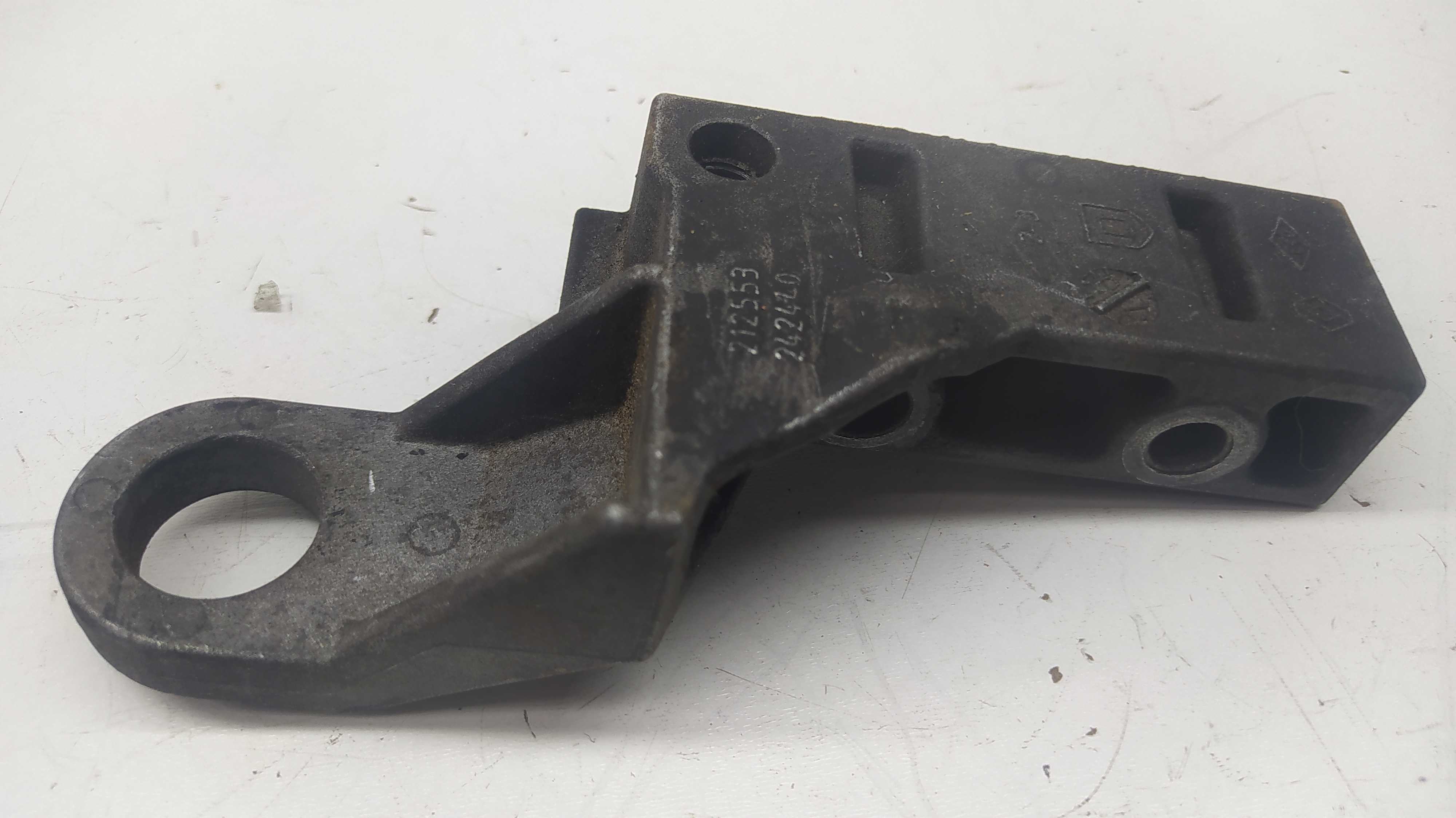 Suporte Gancho Motor Renault Logan Sandero 2
