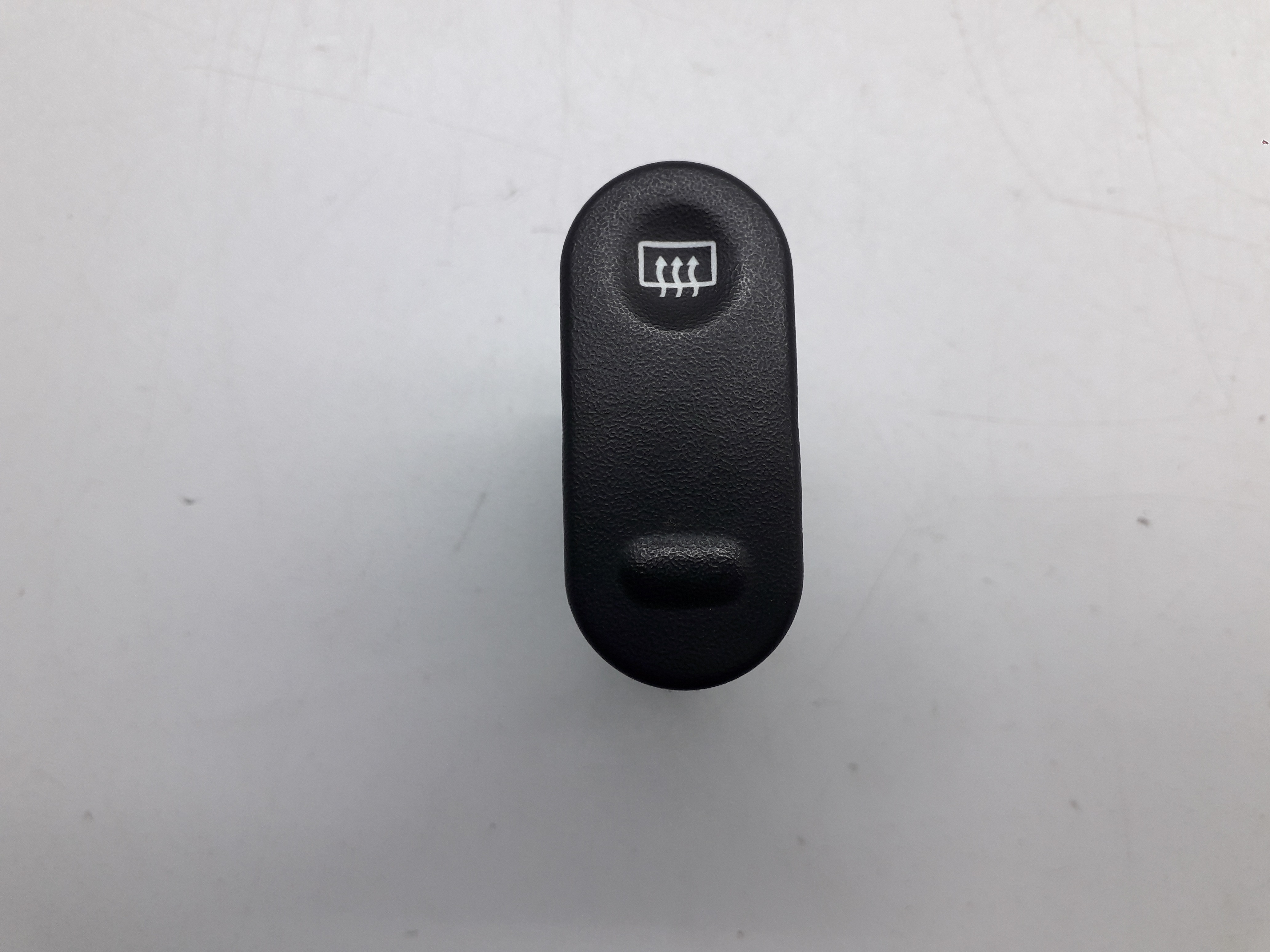 Botão Desembaçador Renault Clio 2003/2012 1