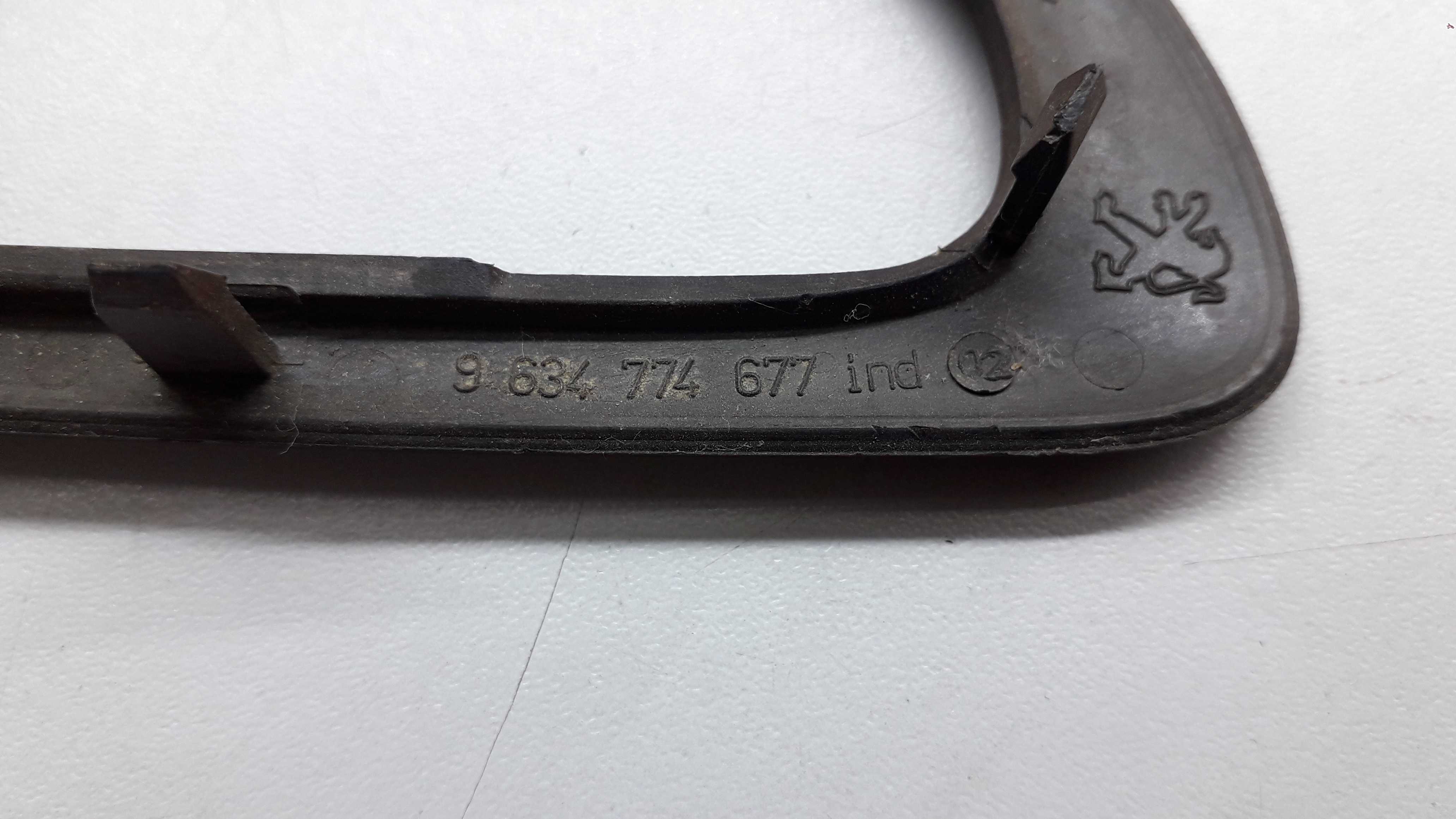 Moldura Maçaneta Interna Traseira Direita Peugeot 307 2009 4