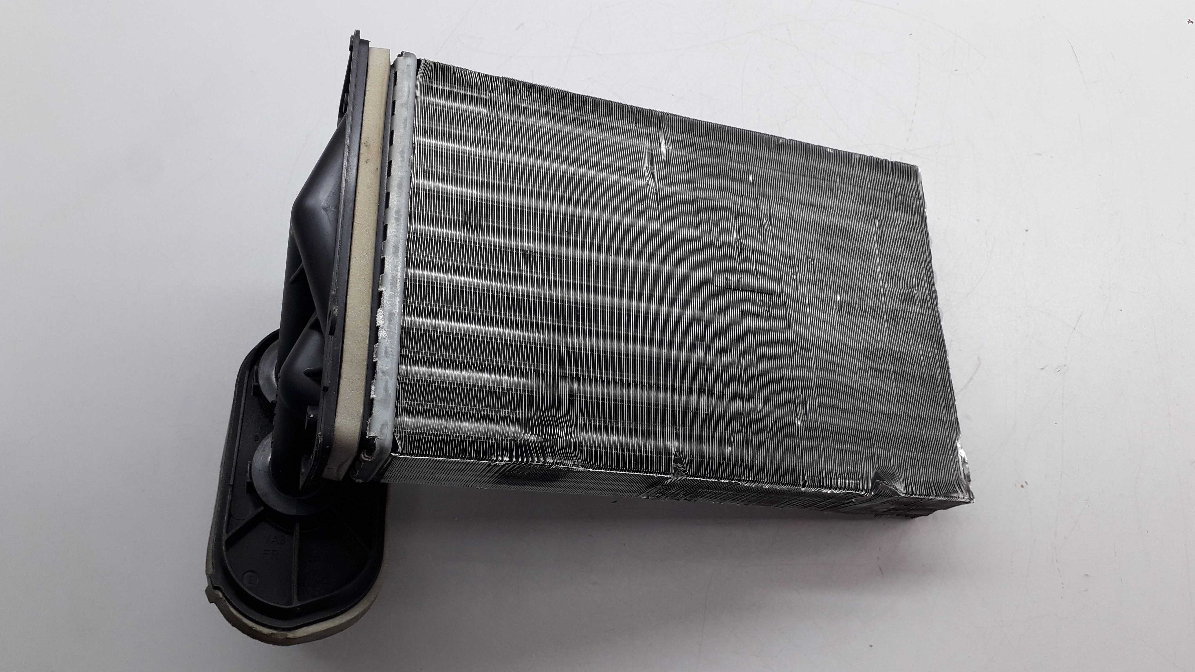 Radiador Caixa Ar Quente Vw Golf 1999/2005 6