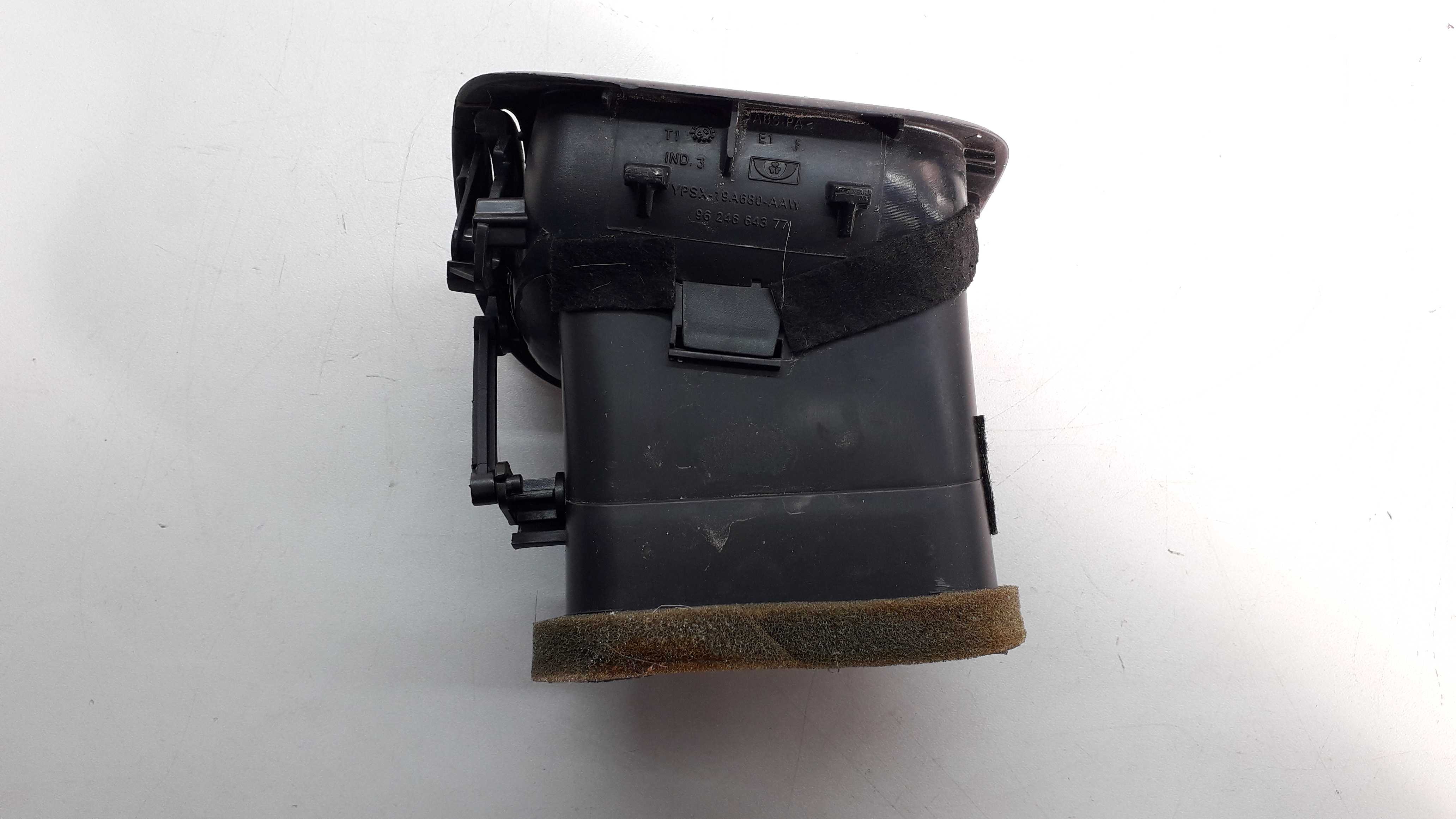 Difusor De Ar Lateral Esquerda Peugeot 206 2007 6