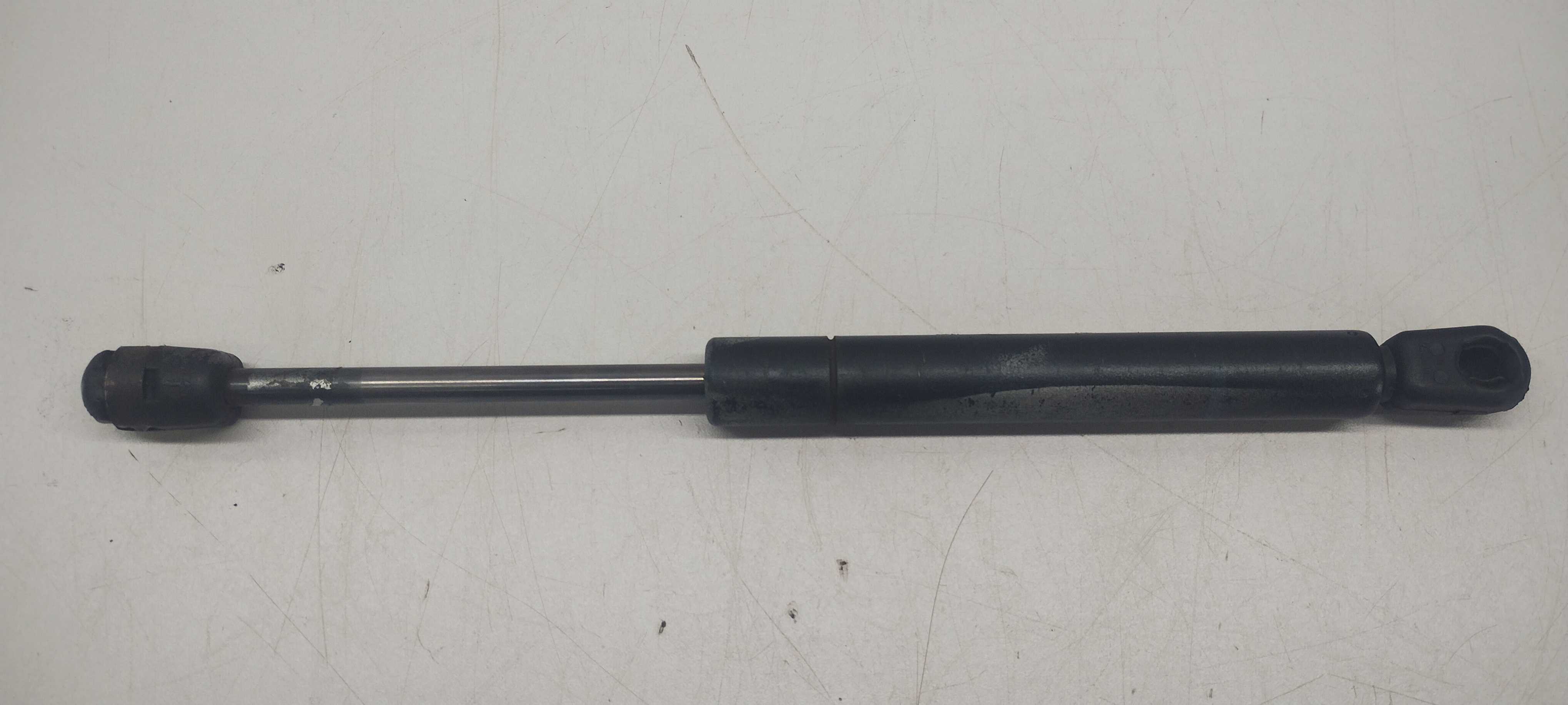 Amortecedor Traseiro Porta Malas Passat 1999 2