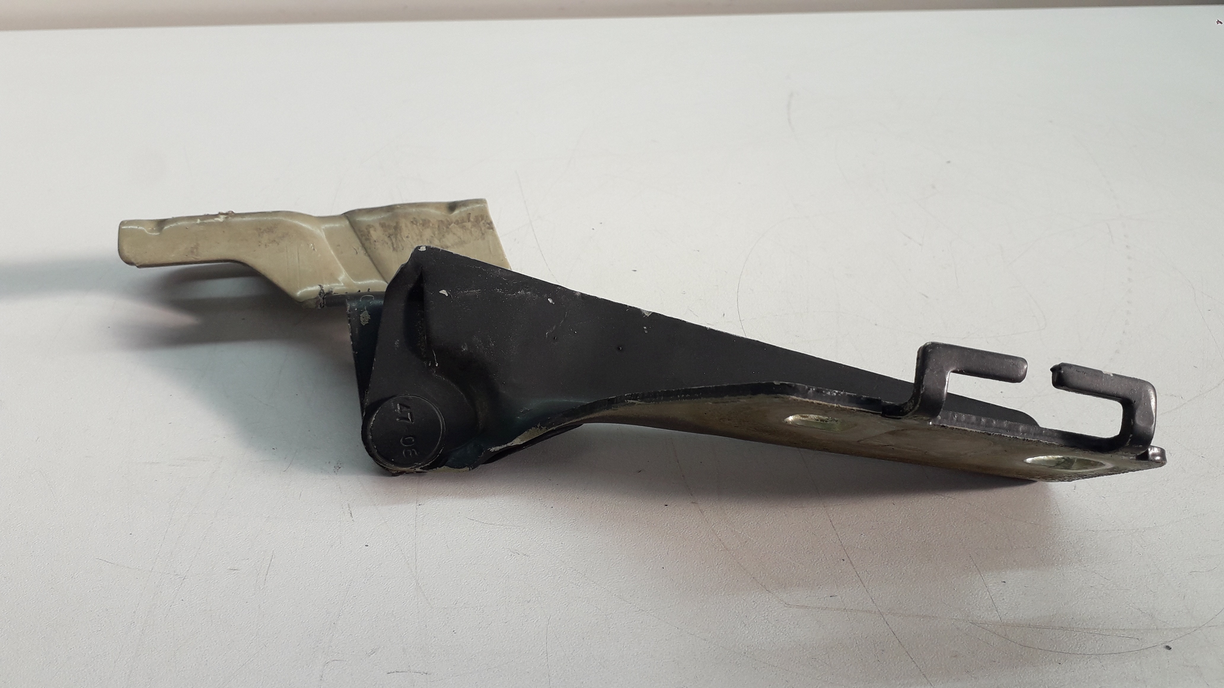 Dobradiça Capô Direito Renault Megane 2007/2010 3