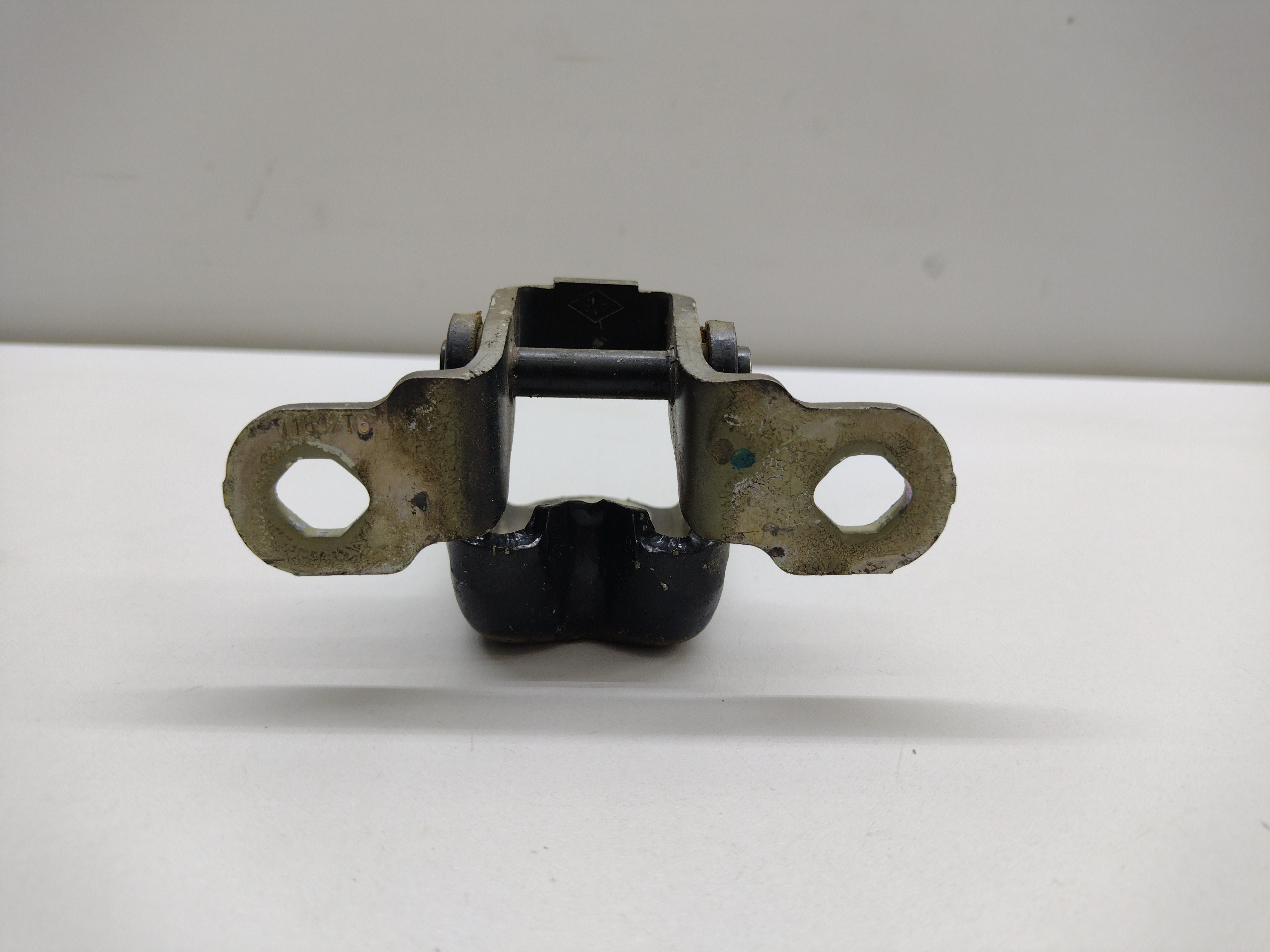 Dobradiça Porta Traseira Direita Renault Megane 09/10 3