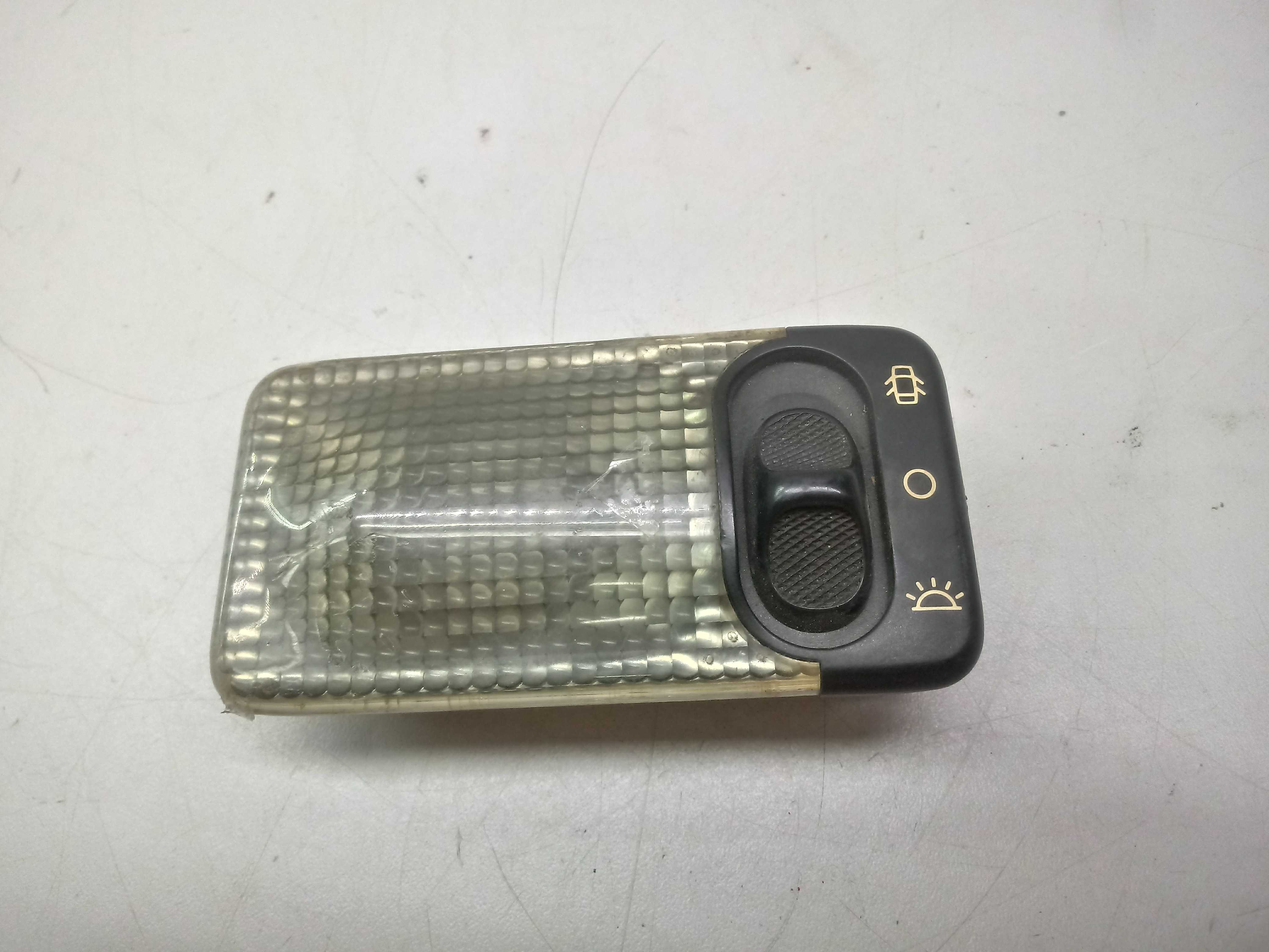 Luz De Teto Peugeot 206 01/08 1