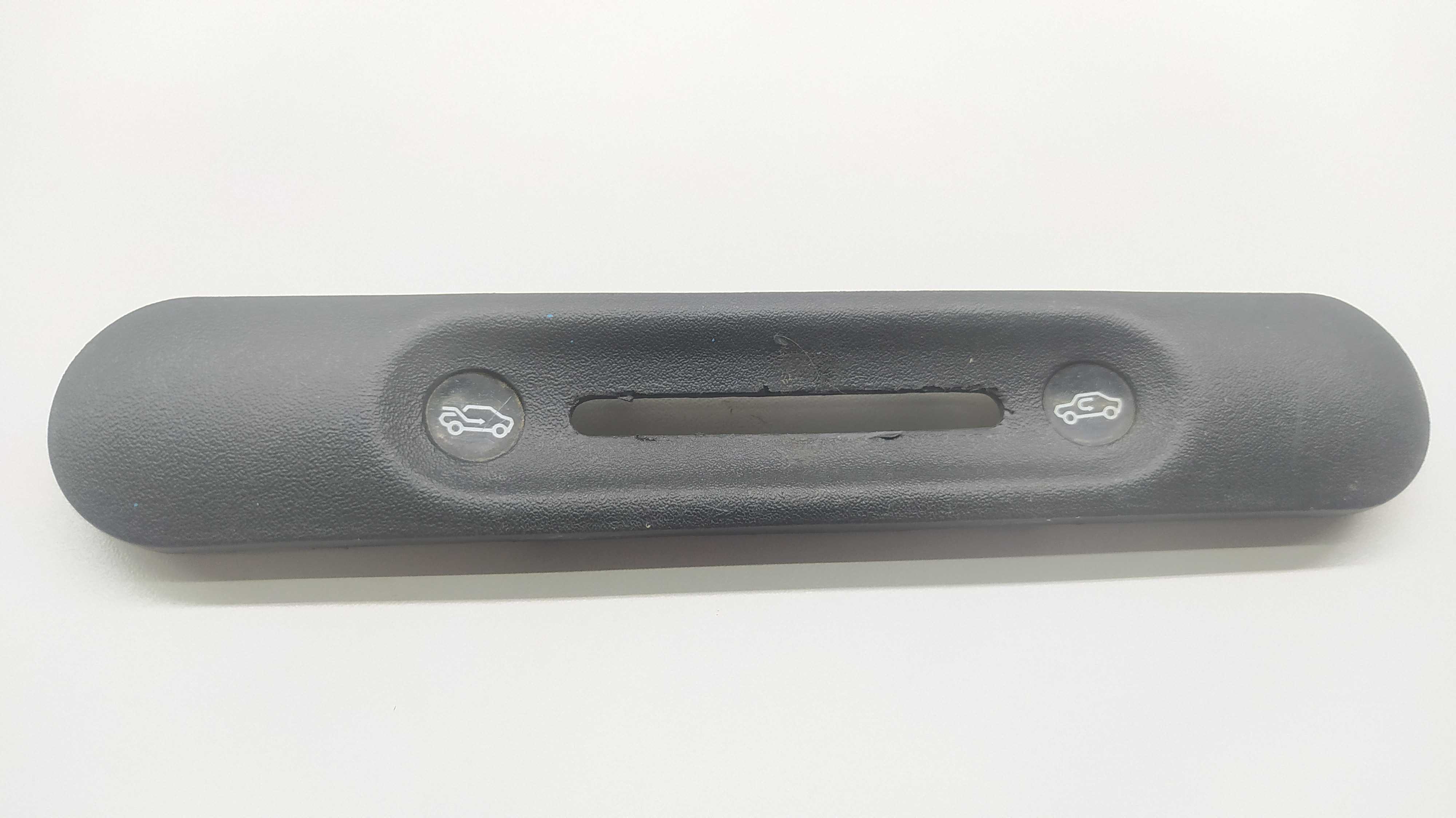 Moldura Do Botão De Controle De Ar Gm Corsa Preto 2