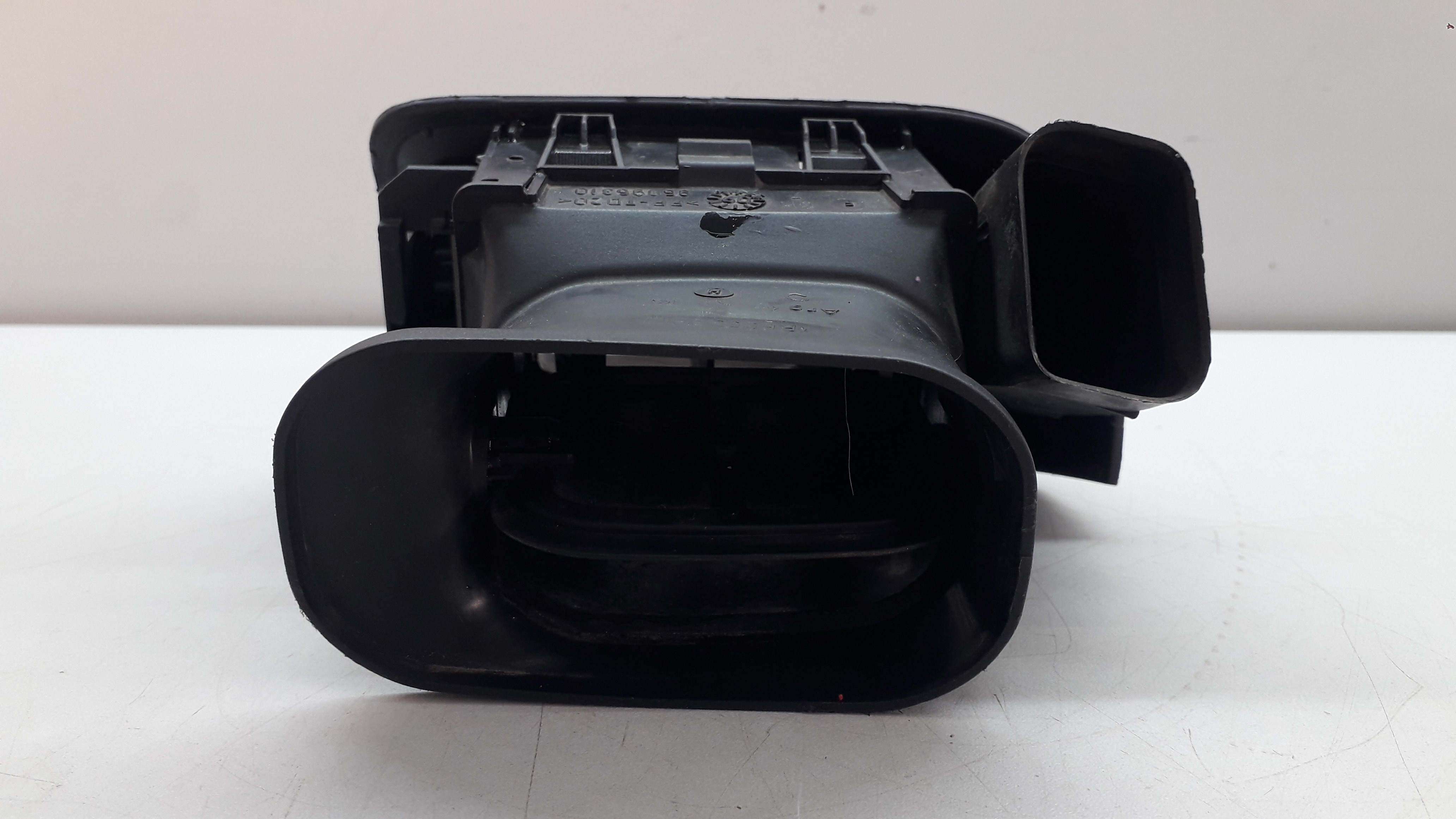 Difusor De Ar Lado Esquerdo Renault Clio 2000/2007 3
