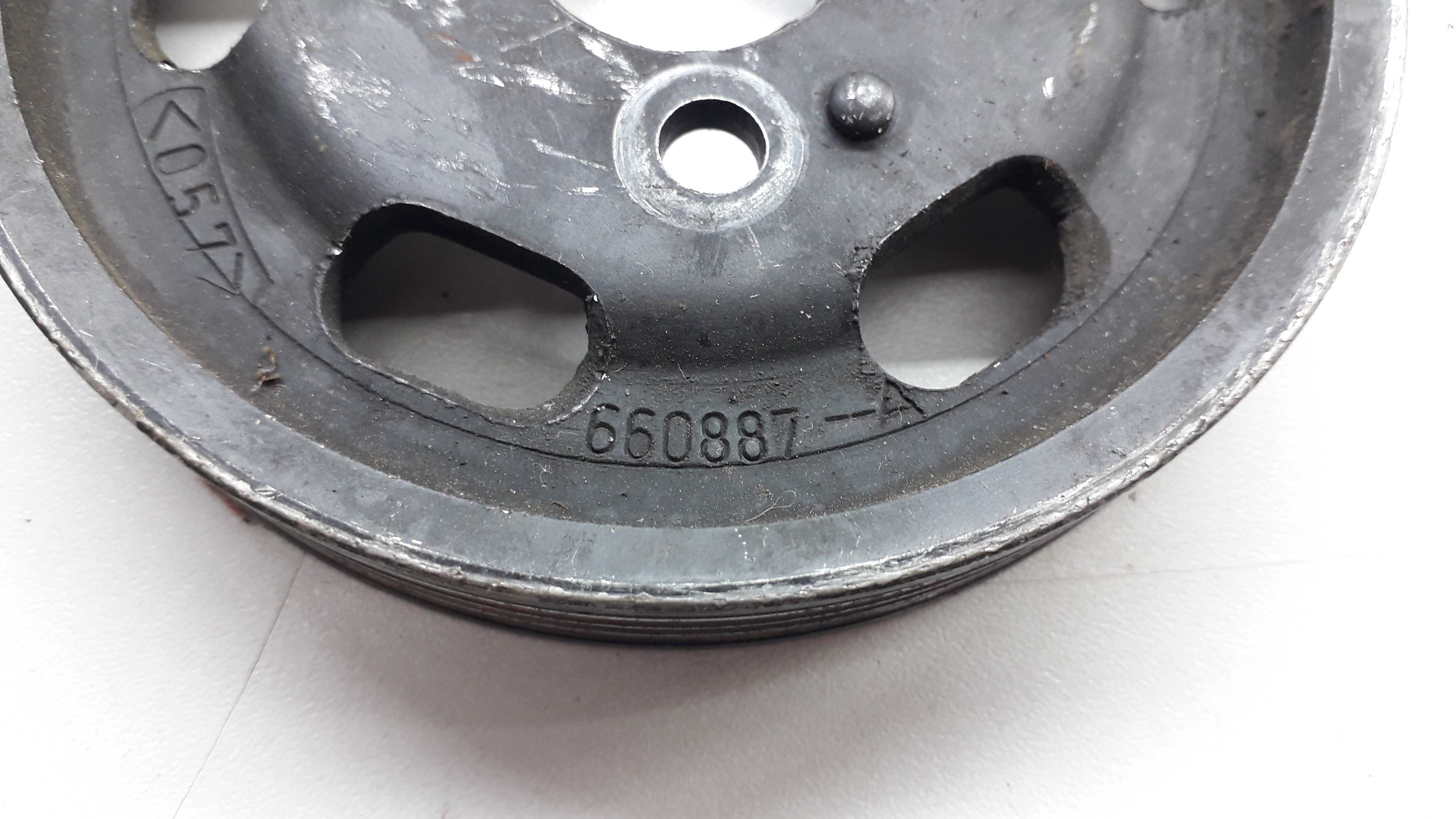 Polia Bomba Direção Hidráulica Renault Sandero Logan Clio 4