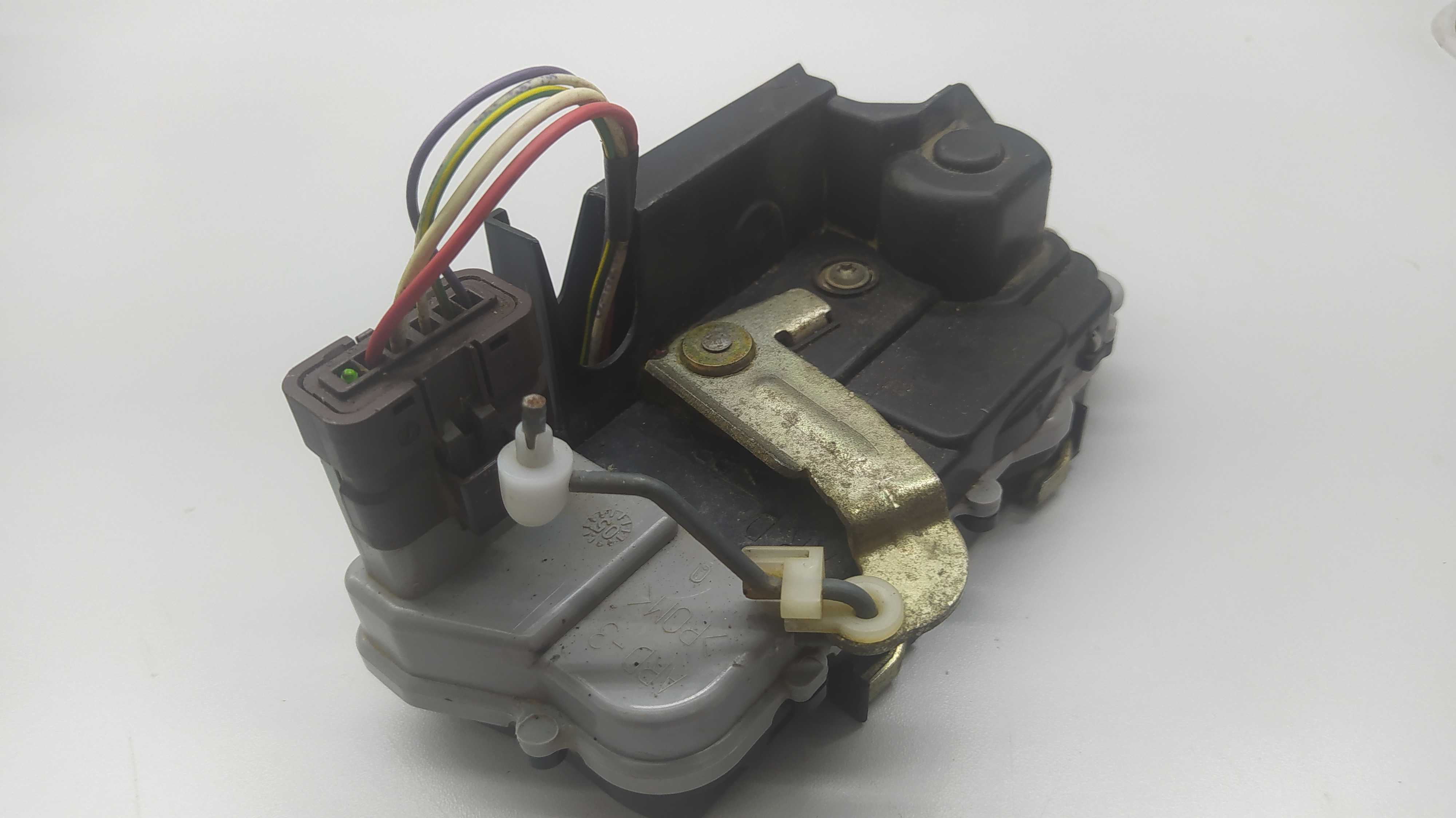 Fechadura Traseira Direita Citroen Xsara Picasso 2008 3