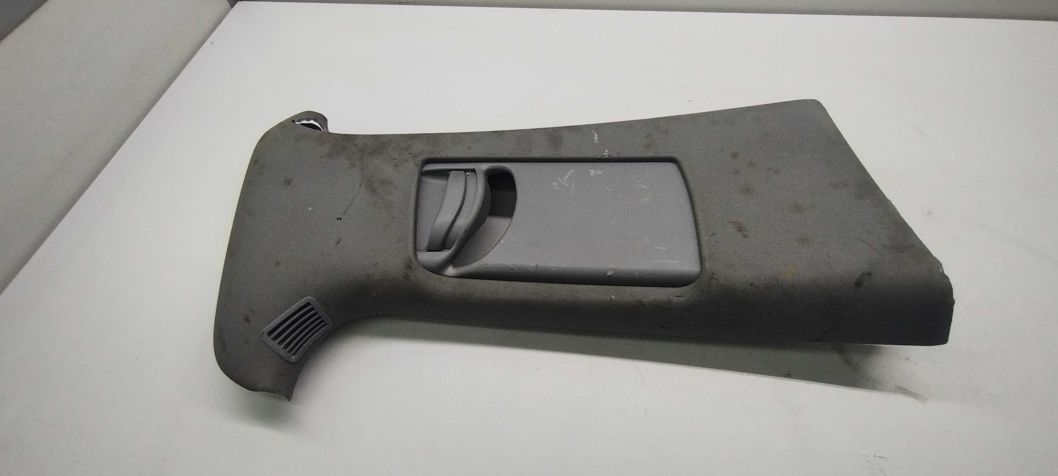 Moldura Acabamento Cinto Segurança Audi A3 99/03 1