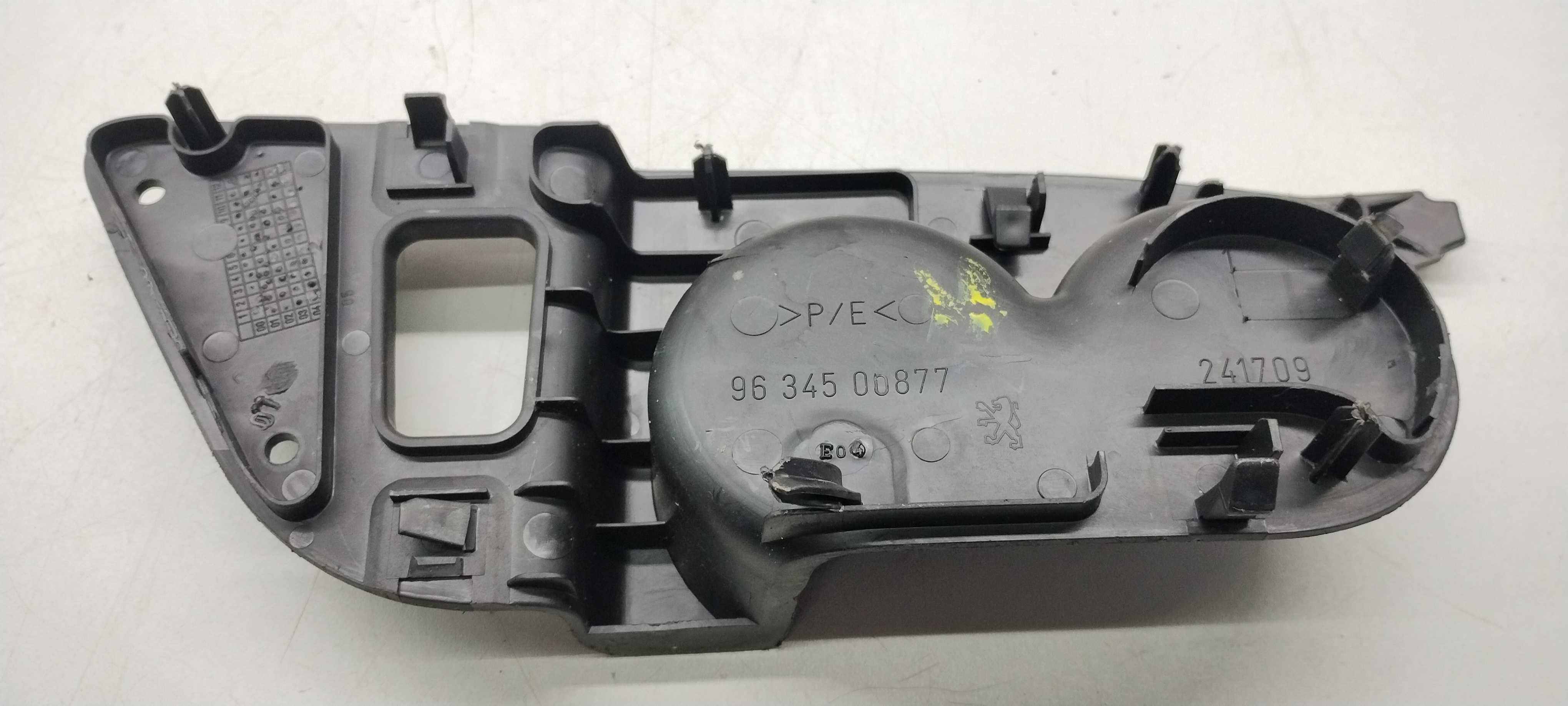 Porta Copos Console Central Peugeot 307 Sedan 2008/2012 2