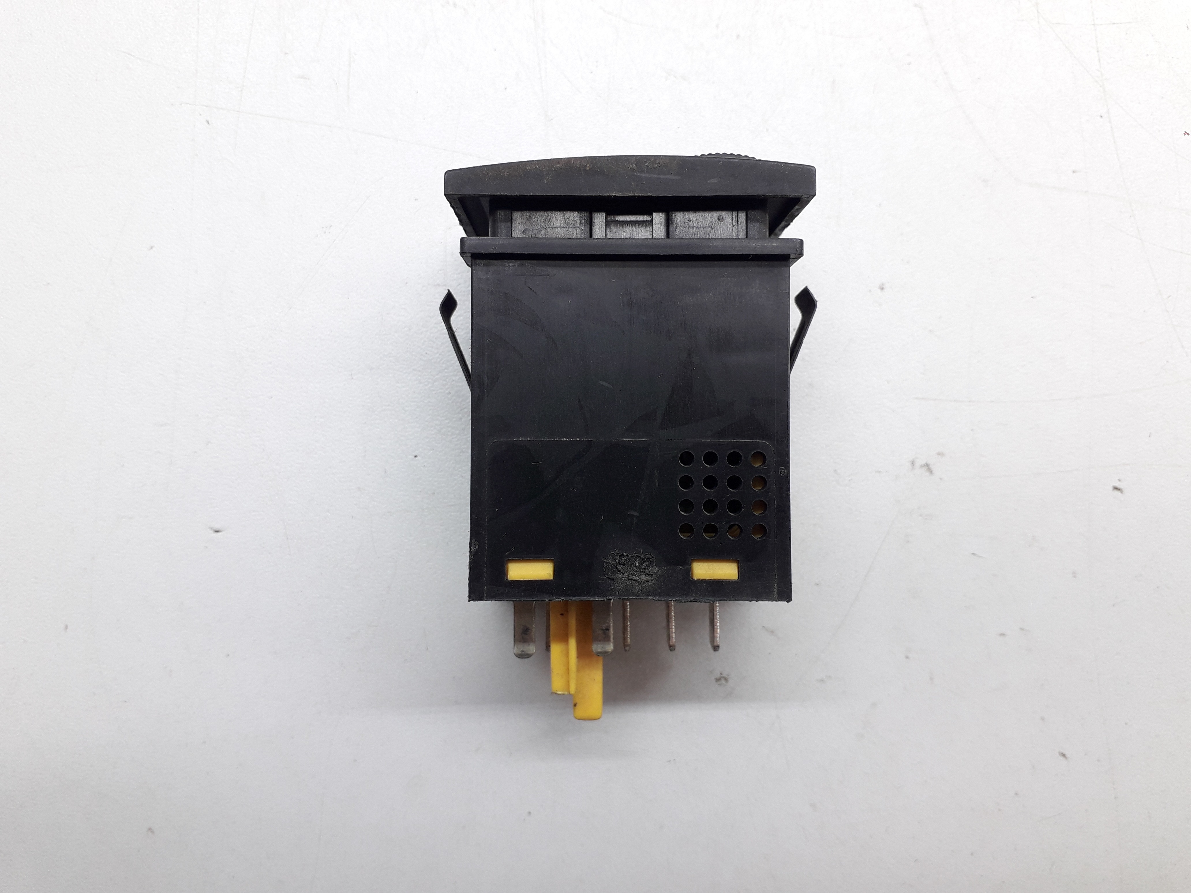 Botão Abertura Porta Malas Vw Gol Parati 4