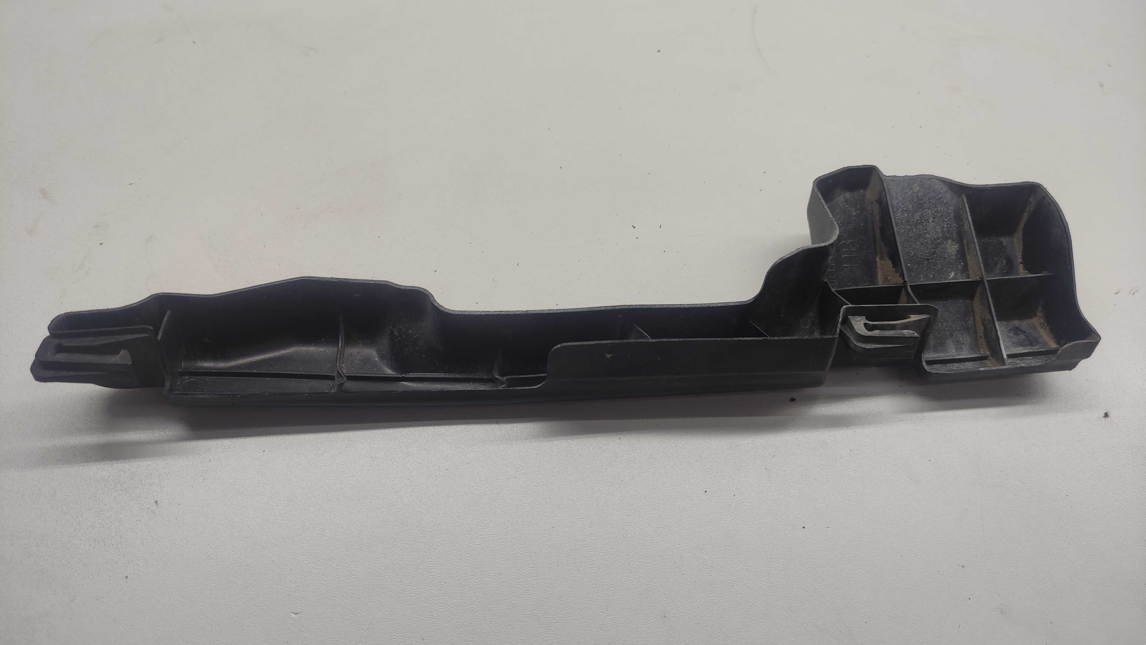 Guia Defletor Radiador L/d Hyundai Hb20 2012 2