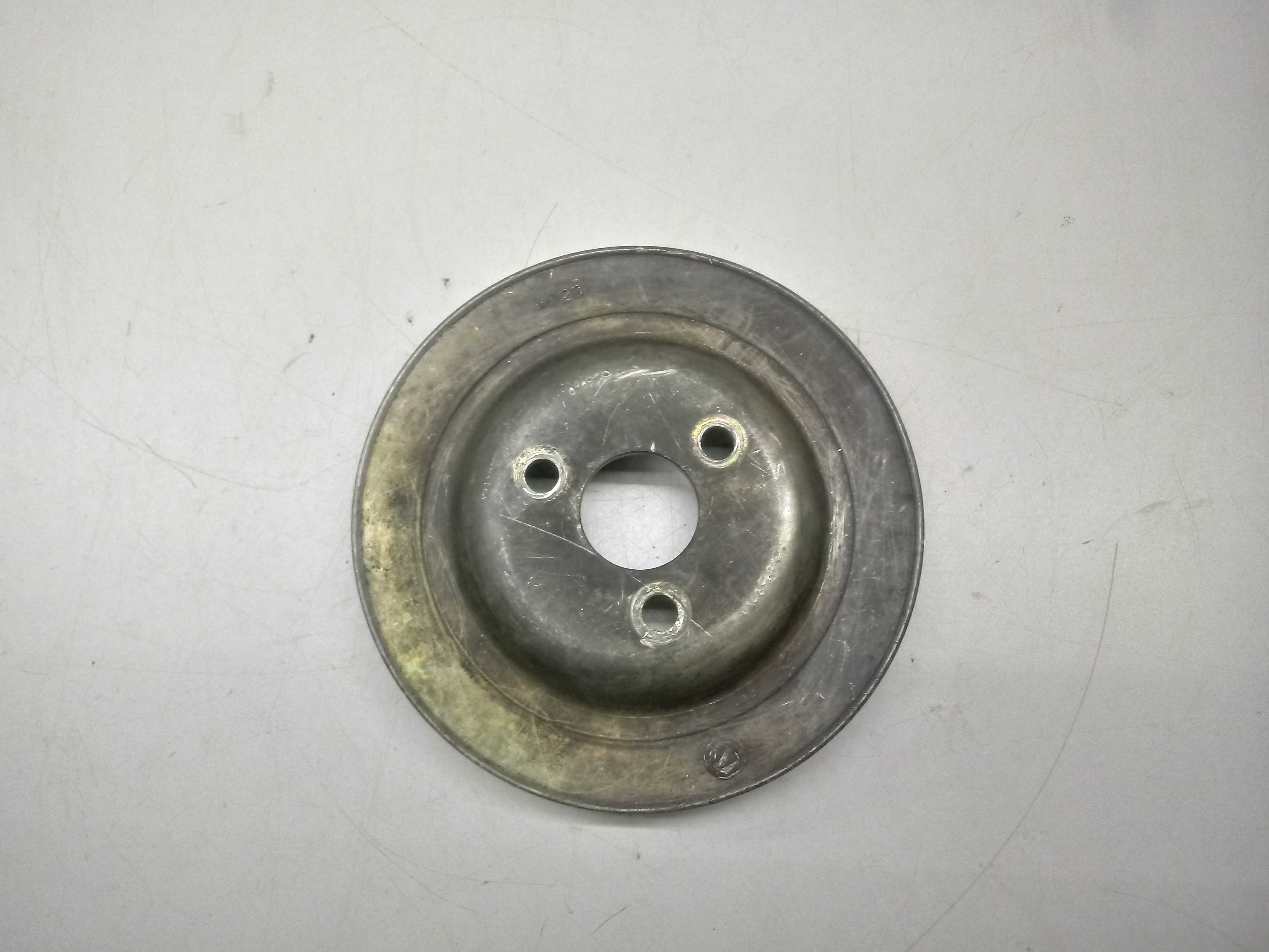 Polia  Da Vomba Dagua Vw Gol Ap 4