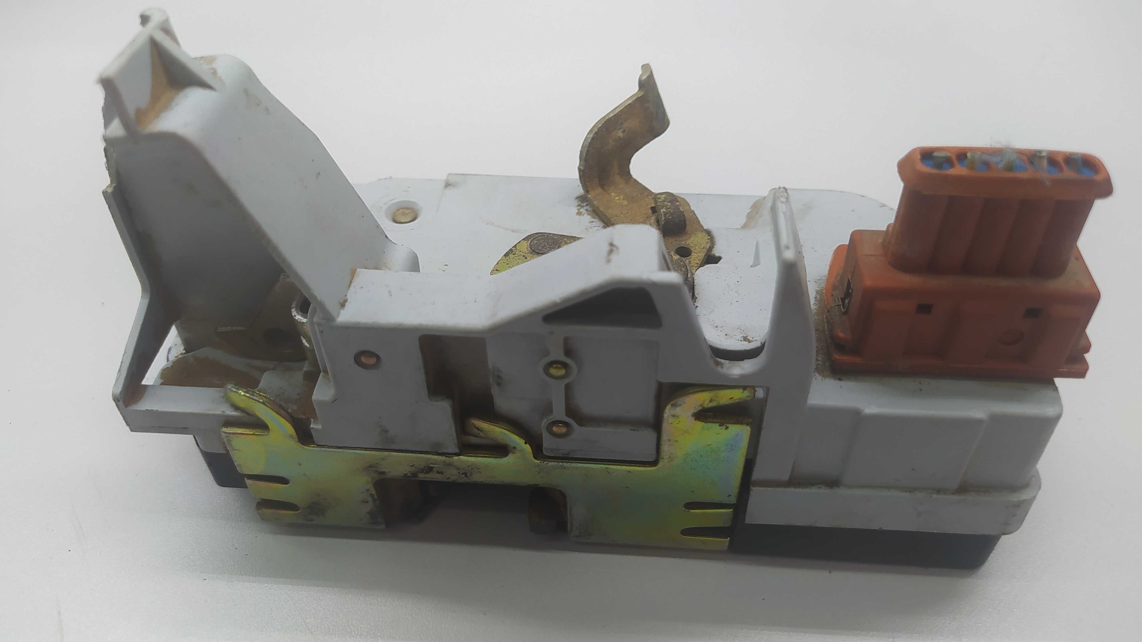 Fechadura Traseira Direita Peugeot 307 1