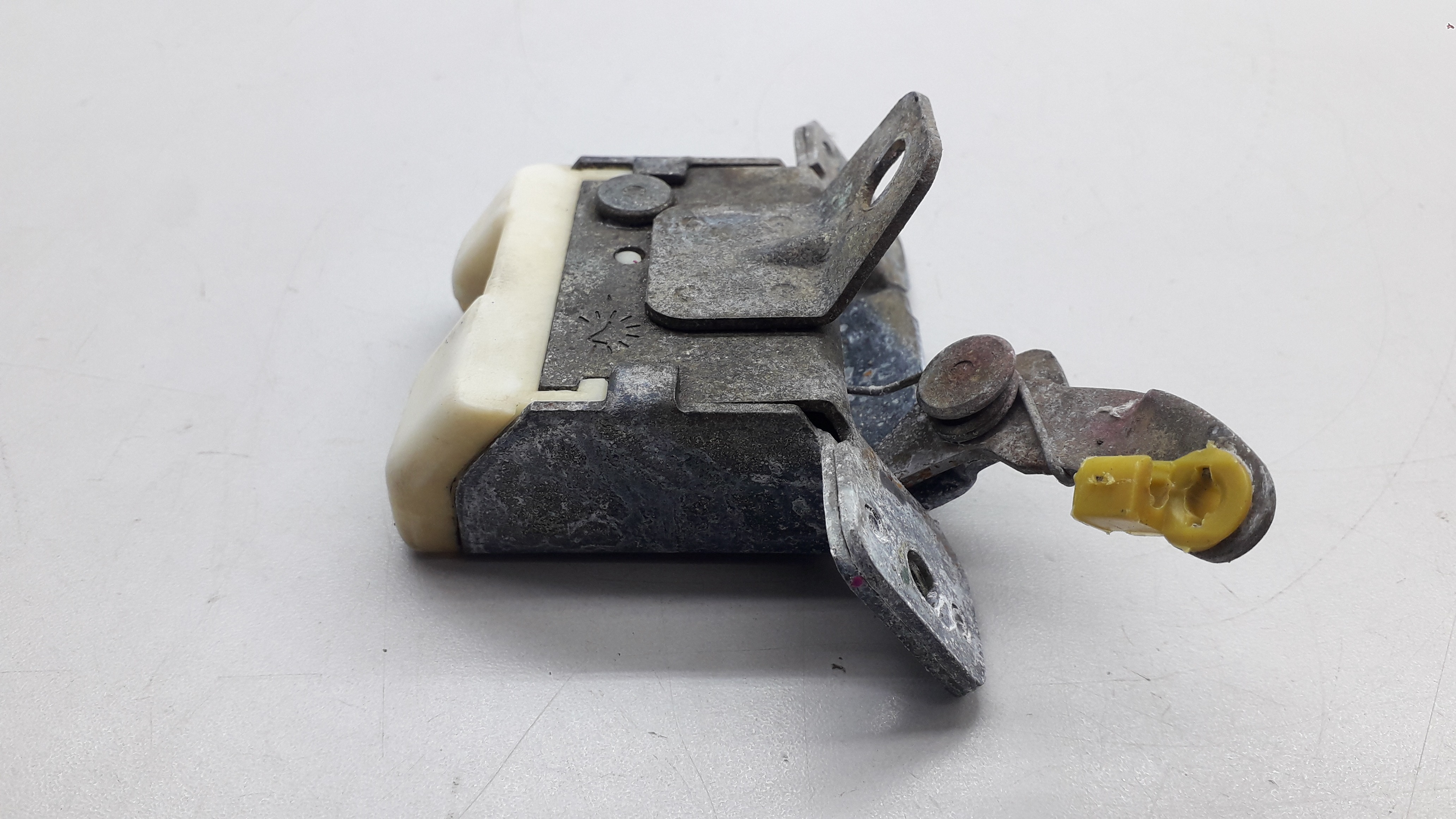 Fechadura Tampa Traseira Gm Corsa 1994/2001 3