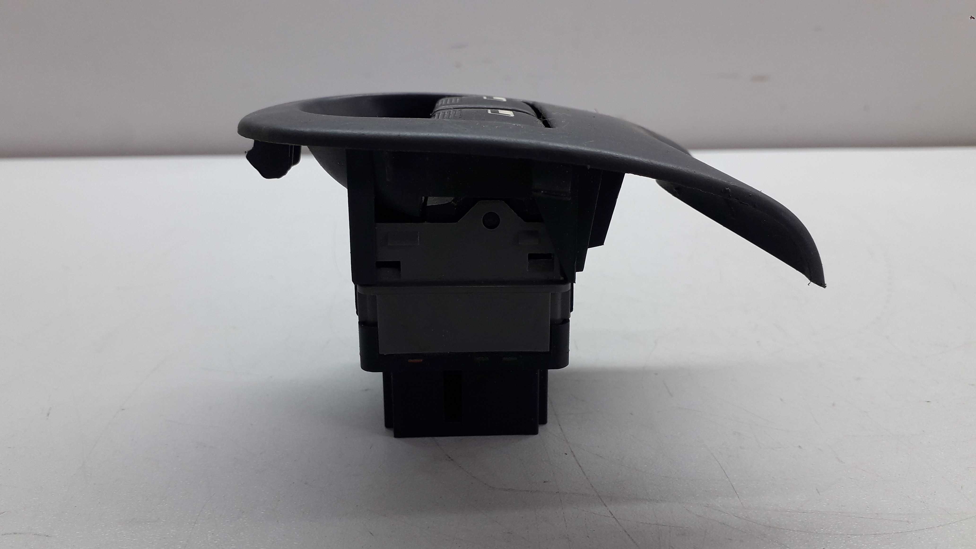 Comando Botao Vidro Eletrico Console Peugeot 206 2007 5