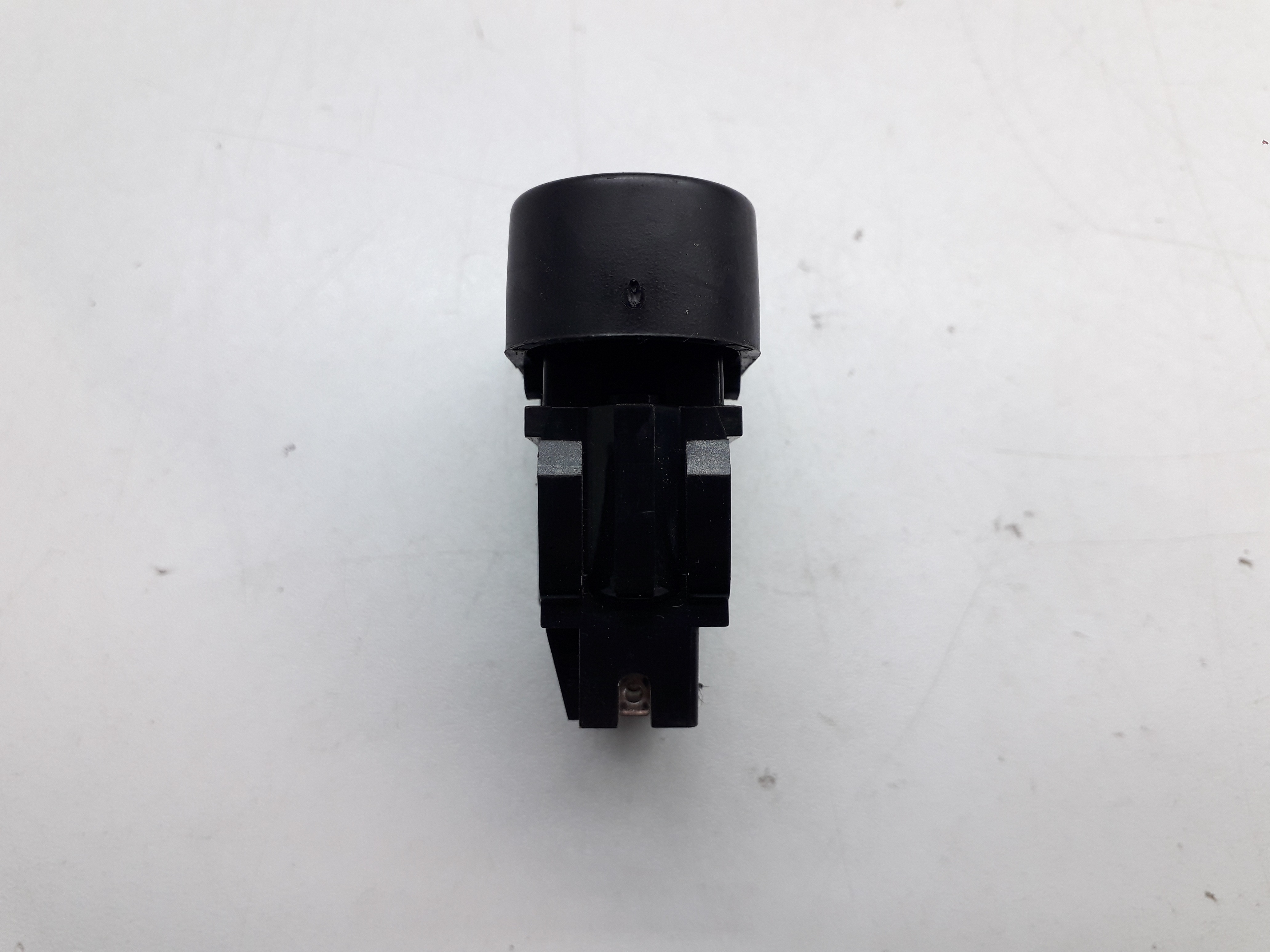Botão Trava Elétrica Portas Renault Logan Sandero 2011 2