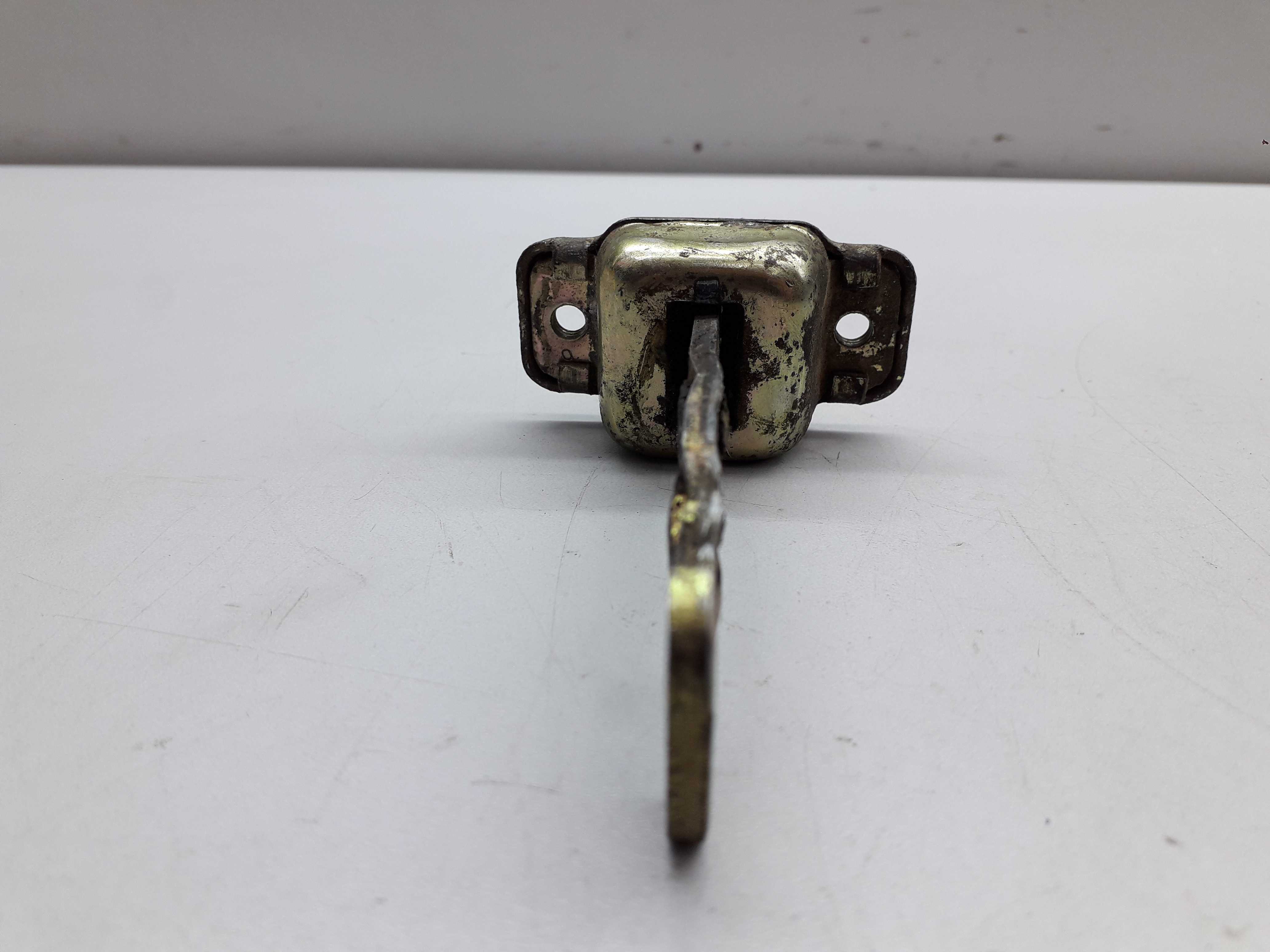 Limitador Porta Traseira Vw Golf 1995 3