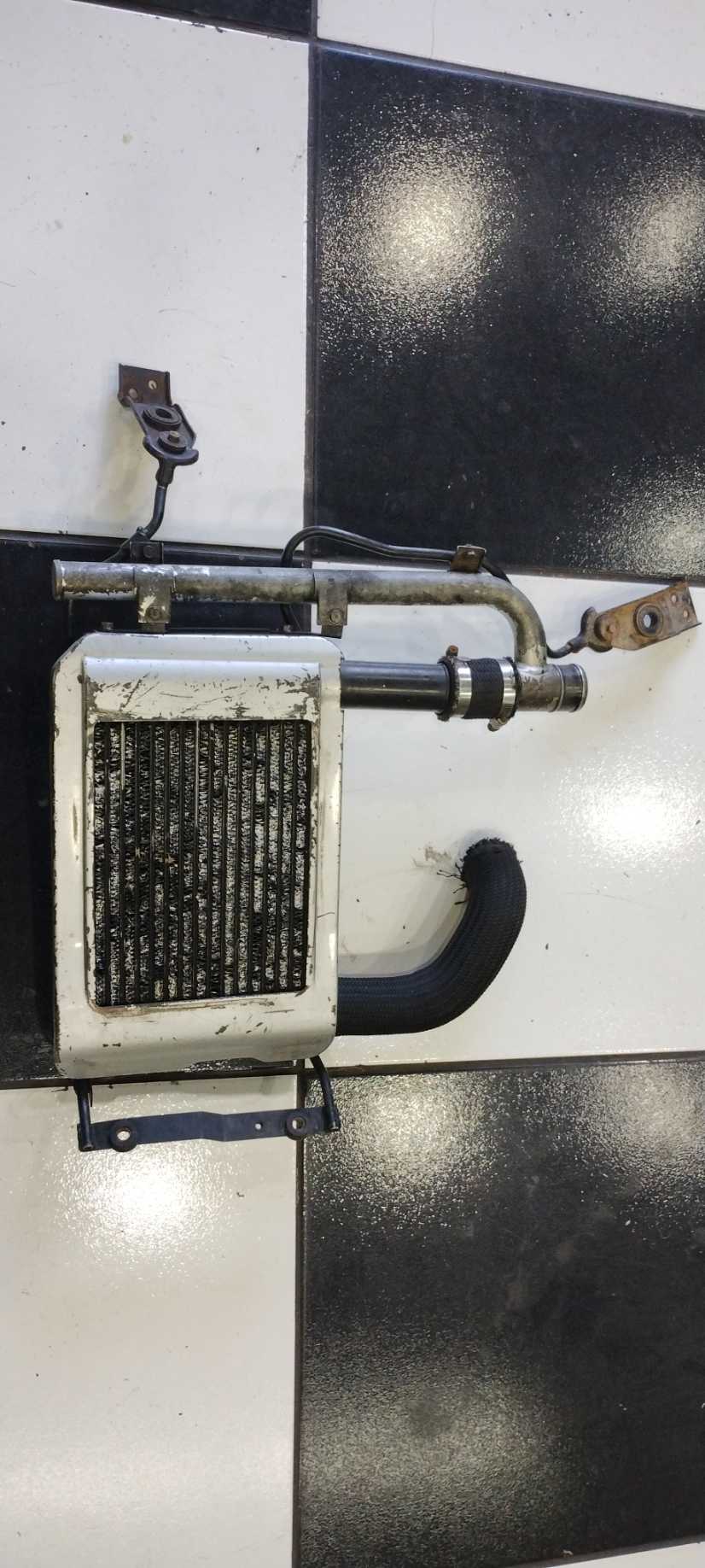 Radiador Intercooler Mitsubishi Pajero Sport 2.8 02 Usado 2