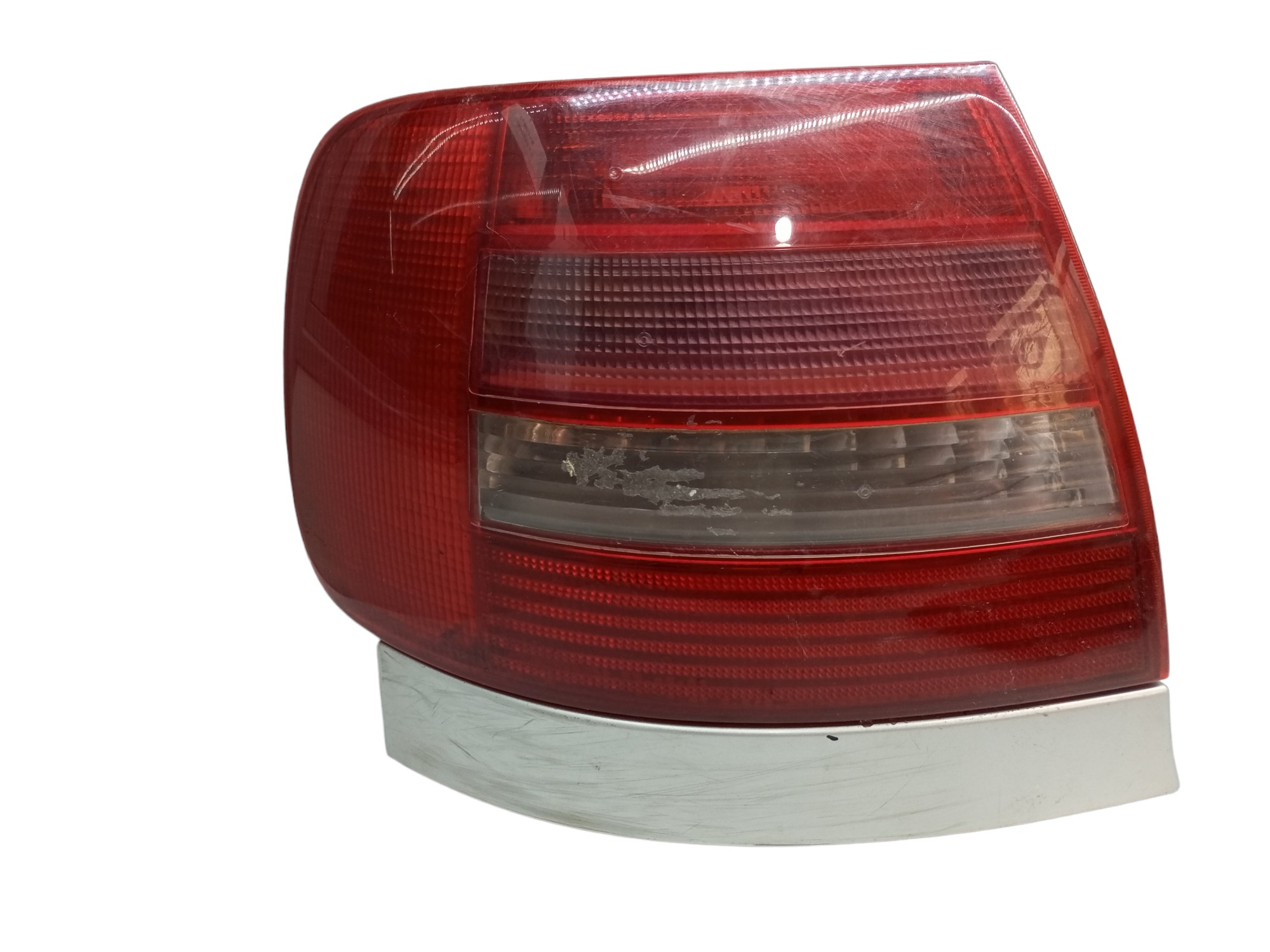 Lanterna Audi A4 2.4 Traseira Lado Esquerdo 1998 1999  Esquerdo Vermelho 1