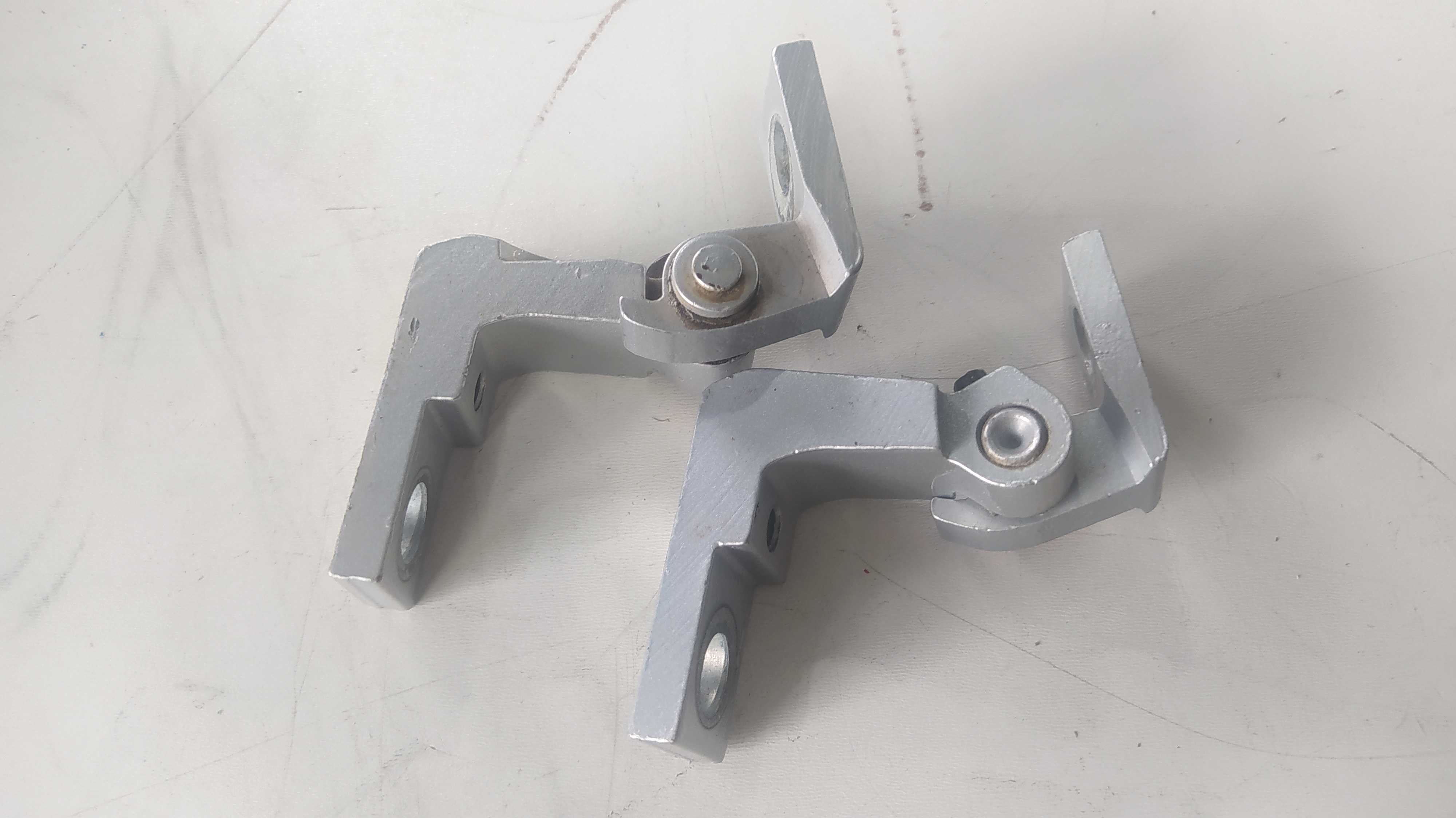 Par De Dobradiça Superior Porta Audi A3 2