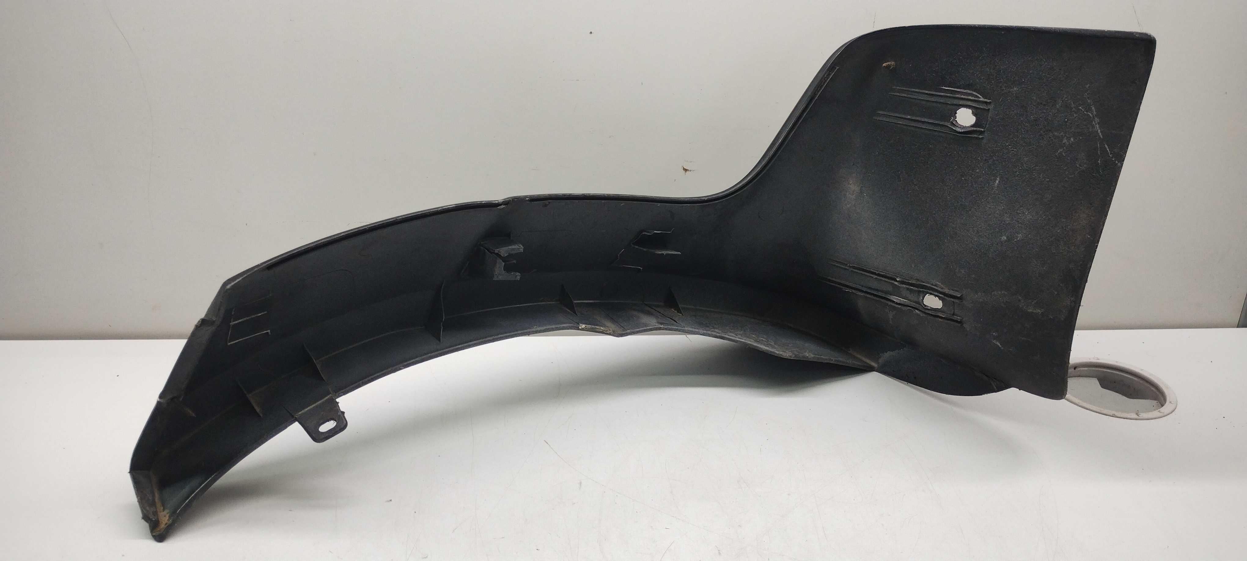 Acabamento Paralama Traseiro Direito Chevrolet Tracker 08 4