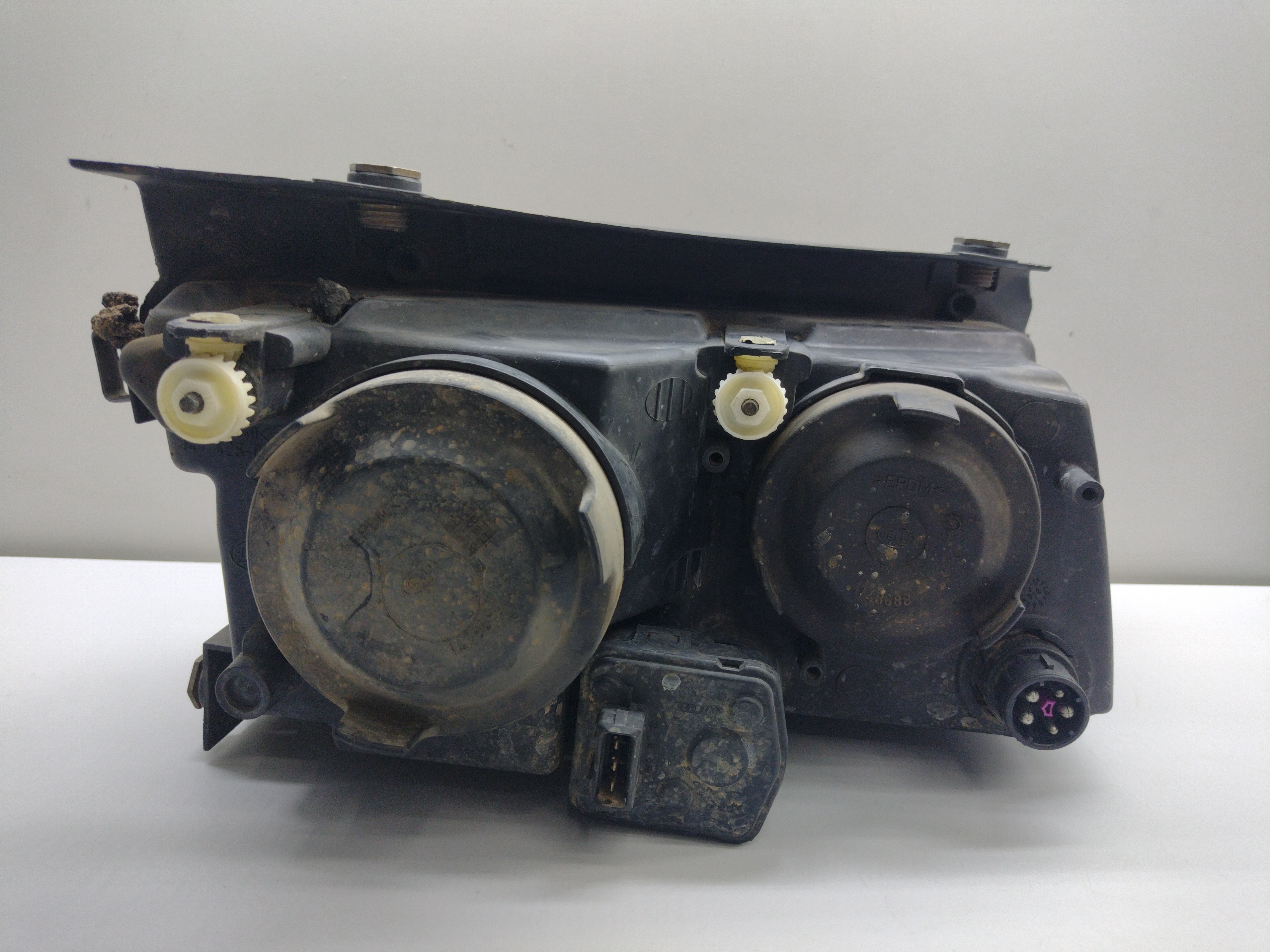 Farol Esquerdo Vw Passat 99 4