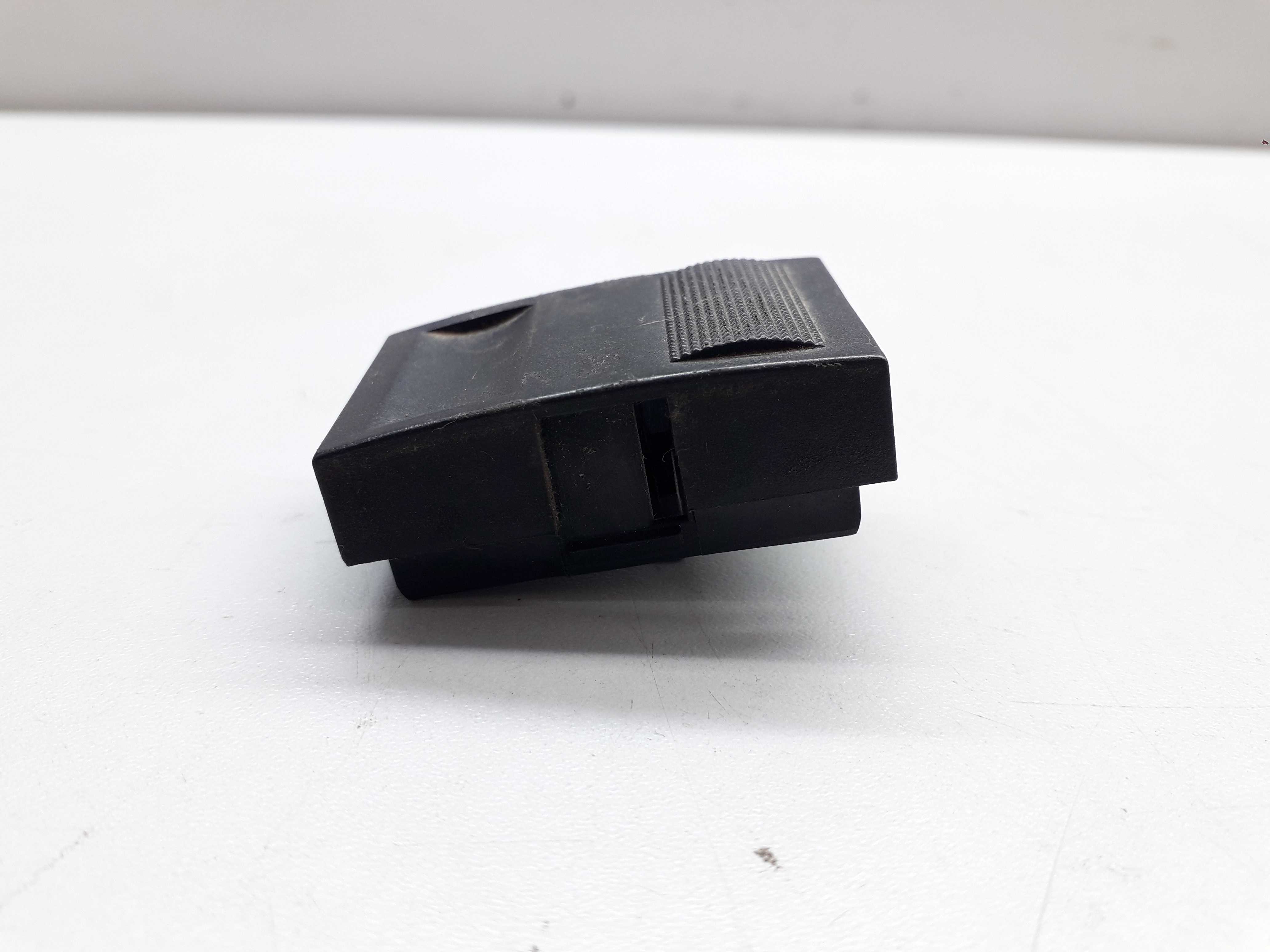 Botão Falso Painel Vw Gol Parati G3 G4 3