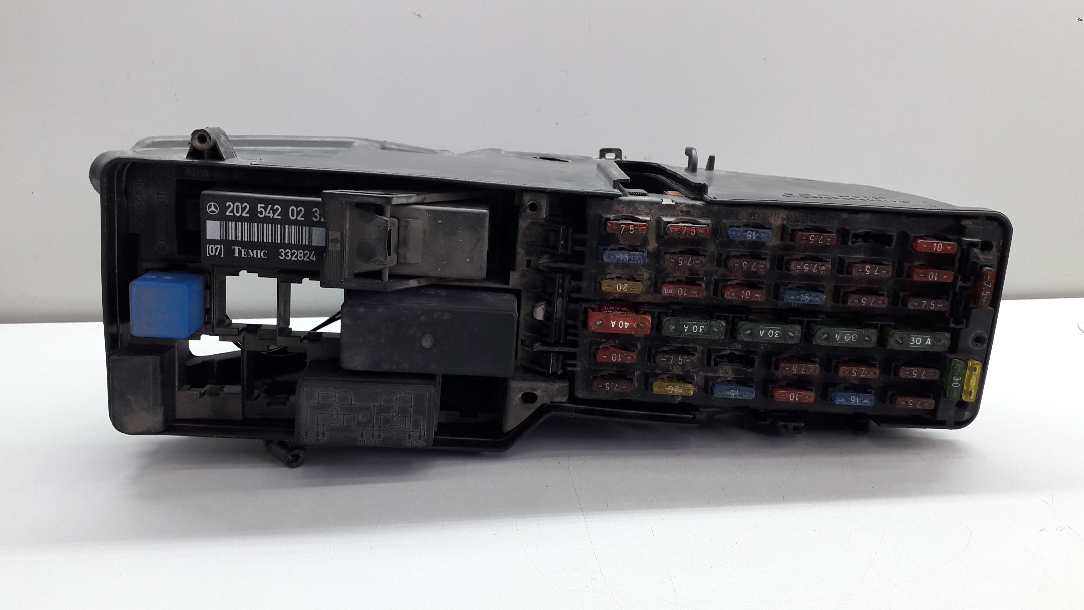Caixa De Fusível Mercedes C220 1994