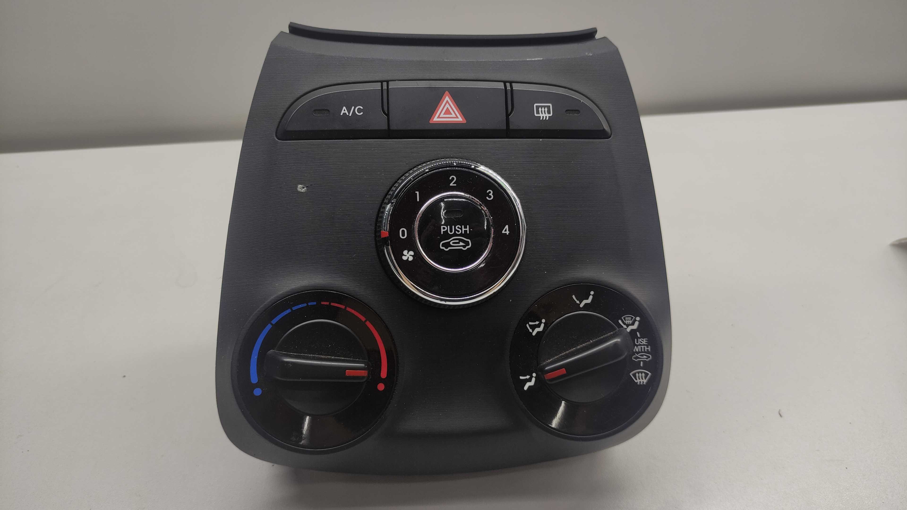 Comando Painel Ar Condicionado Hyundai Hb20 2013 1