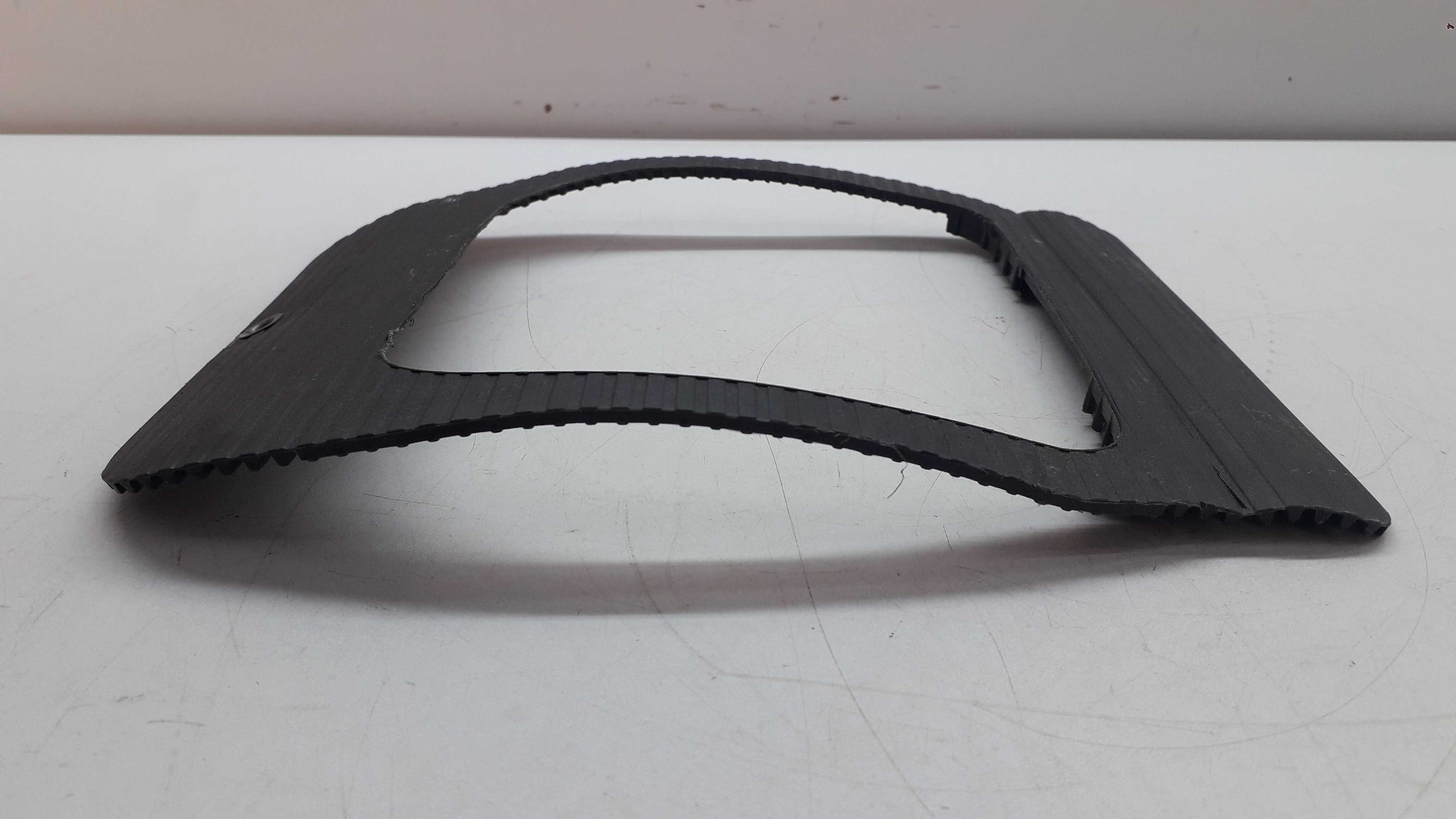 Moldura Esteira Do Câmbio Audi A4 99 3