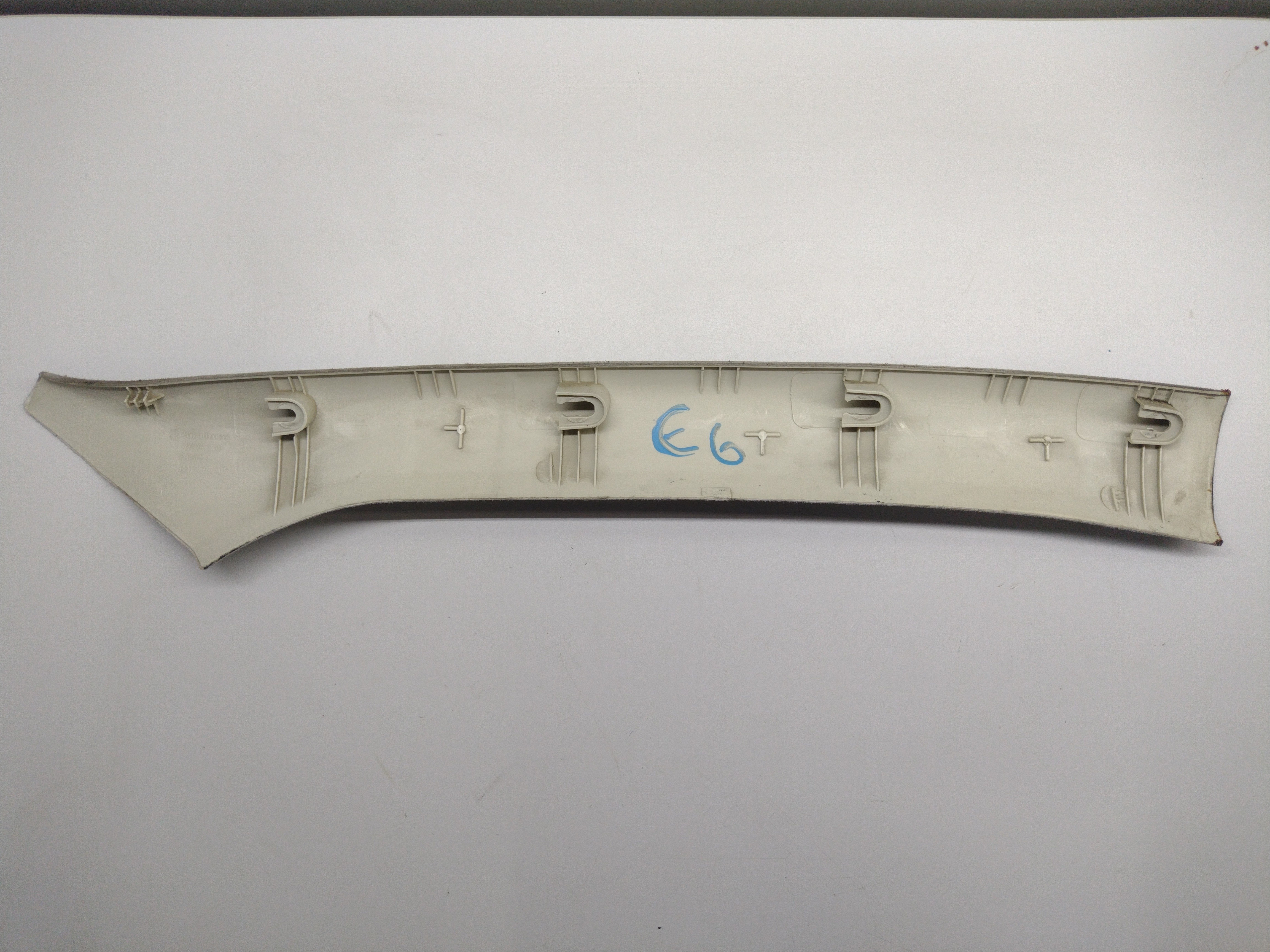 Moldura Coluna Parabrisa Lado Esquerdo Vw Passat 97/05 3