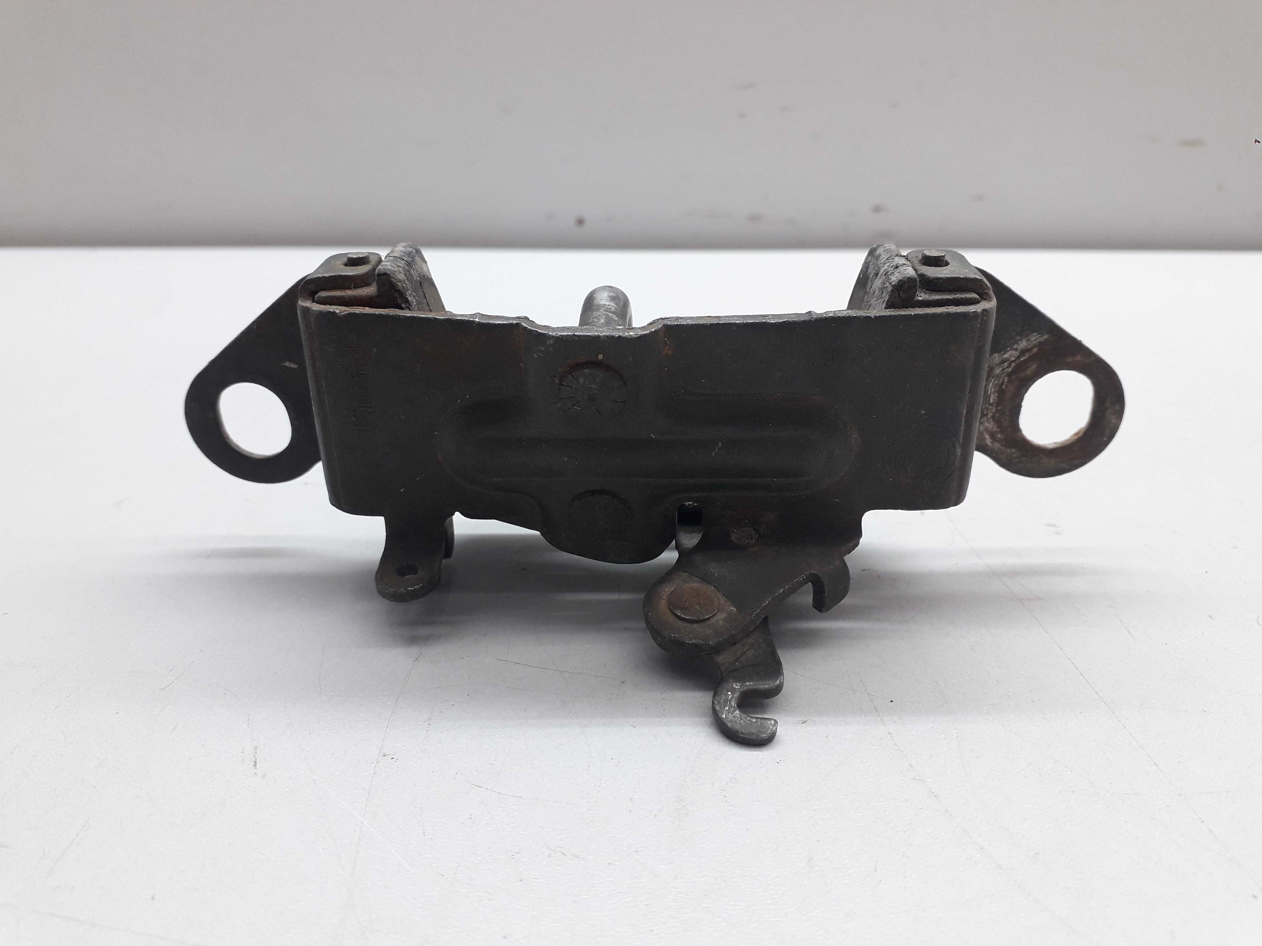 Batente Tampa Traseira Fiat Palio 1997 3