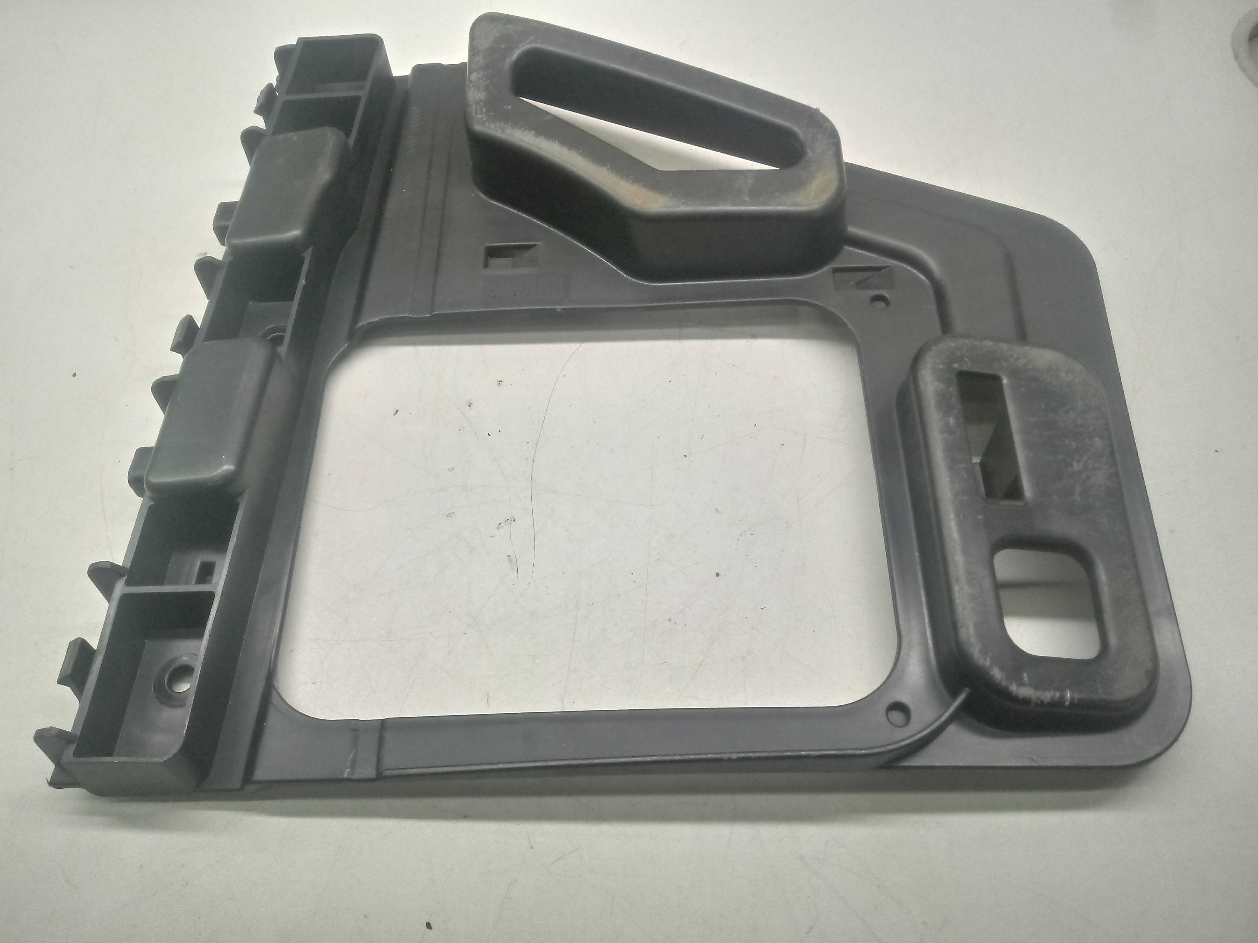 Guia Pára-choque Traseiro Esquerdo Peugeot 307 Sedan 2013 2