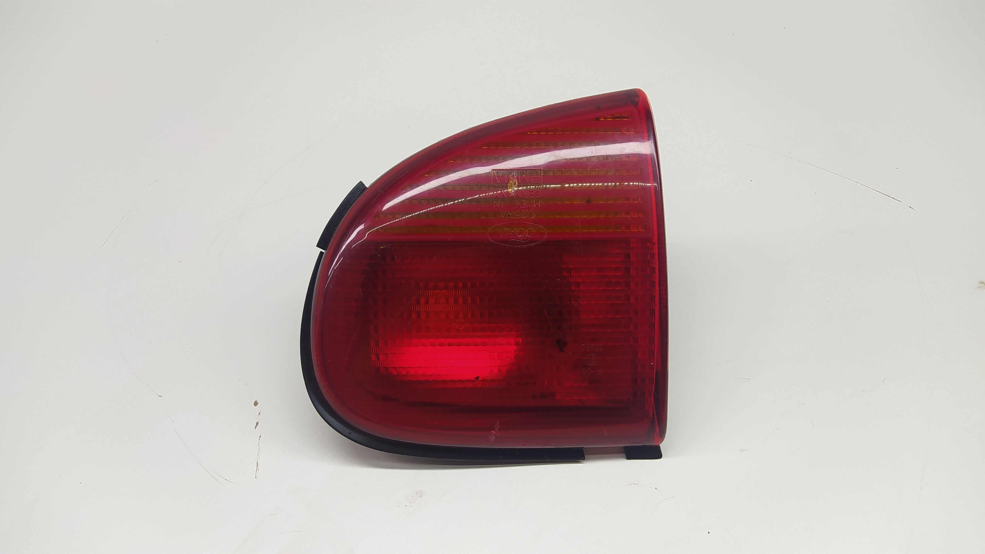 Lanterna Traseira Esquerda Ford Escort 98 1