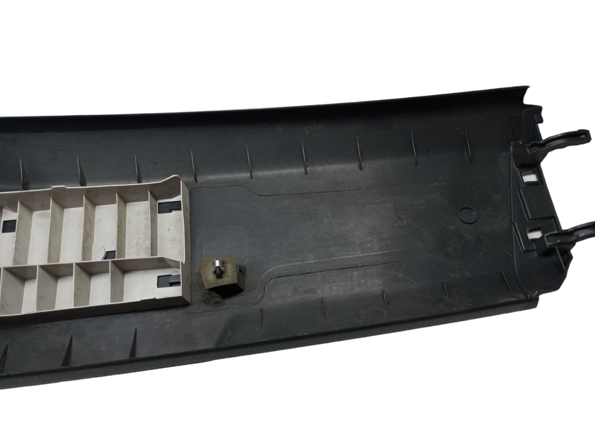 Moldura Coluna Lateral Peugeot 408 308 2011 2014 Direito 2