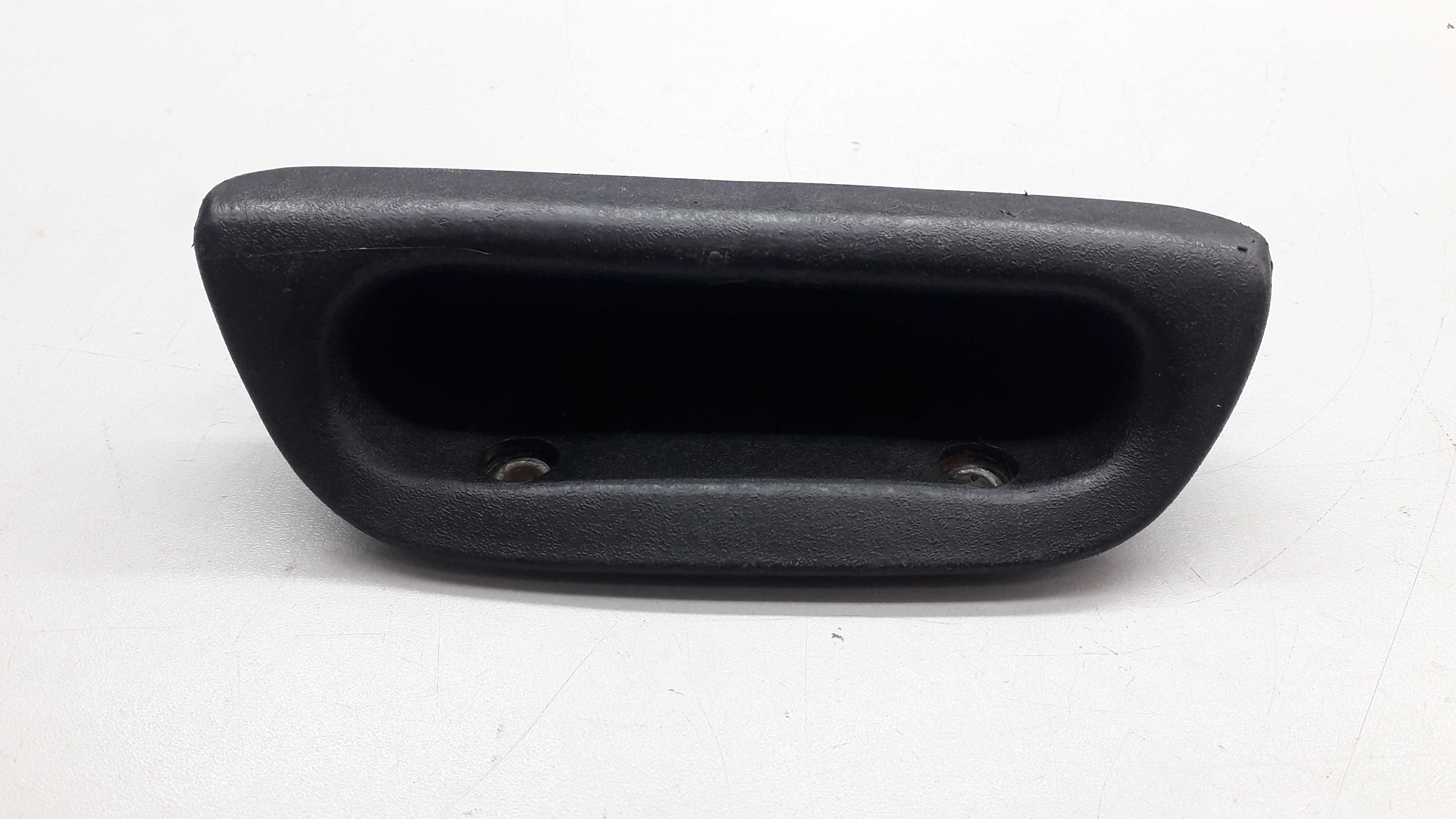 Moldura Puxador Porta Traseira Direita Gm Corsa 1994/2001 1