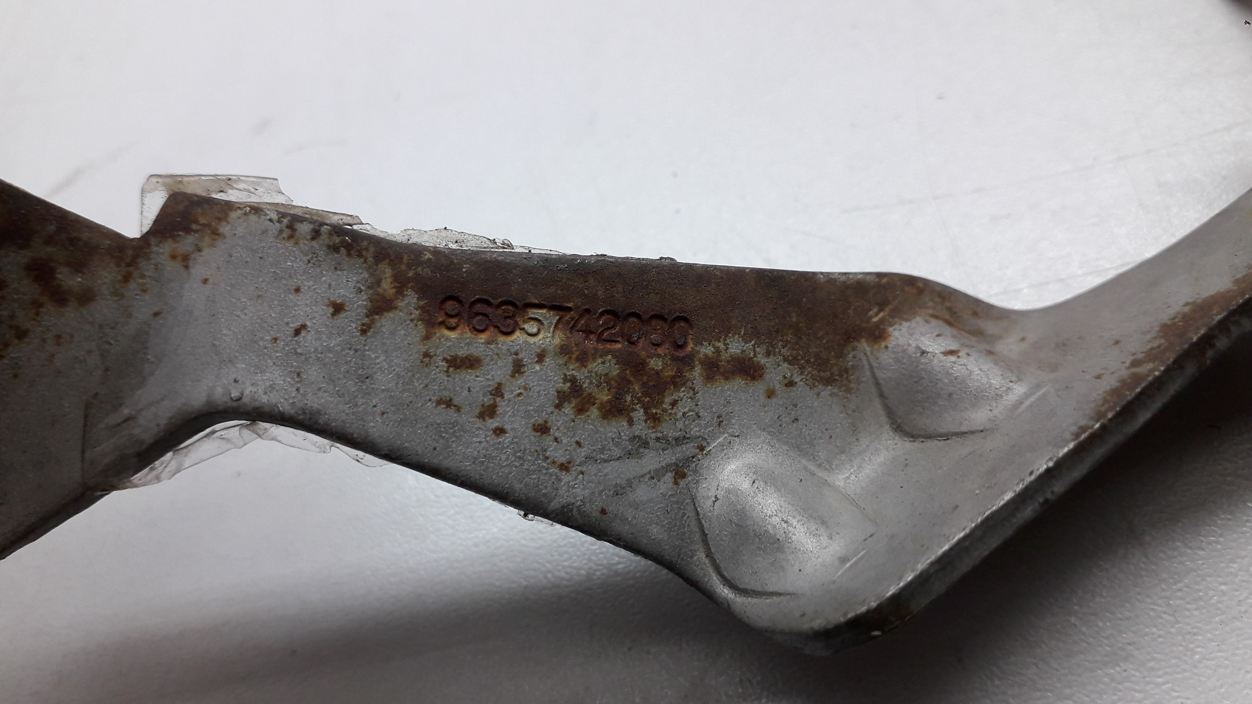 Fechadura Trava Capô Citroen Xsara Picasso 2007 7