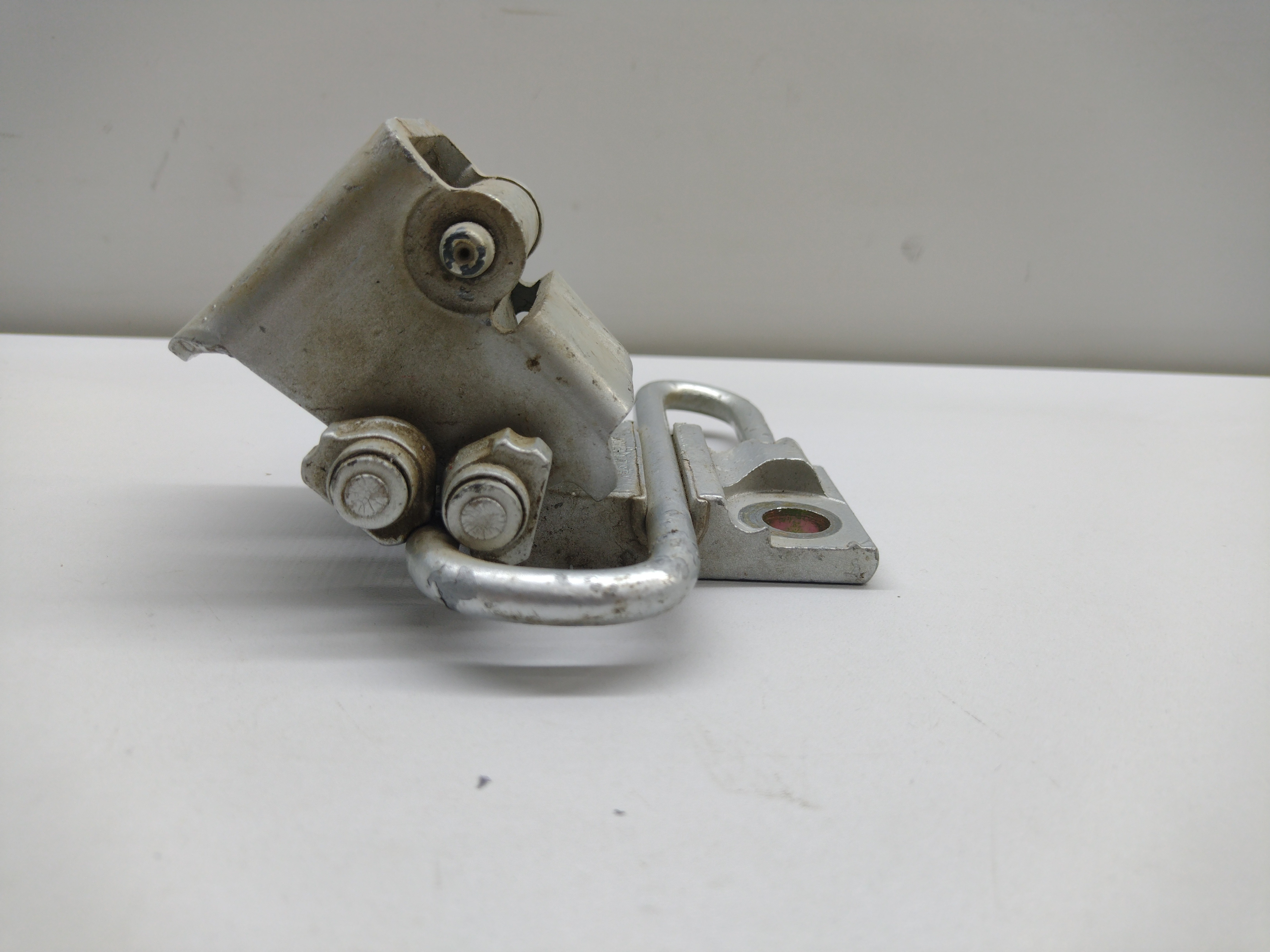 Dobradiça Porta Traseira Direita Inferior Vw Polo 03/12 3