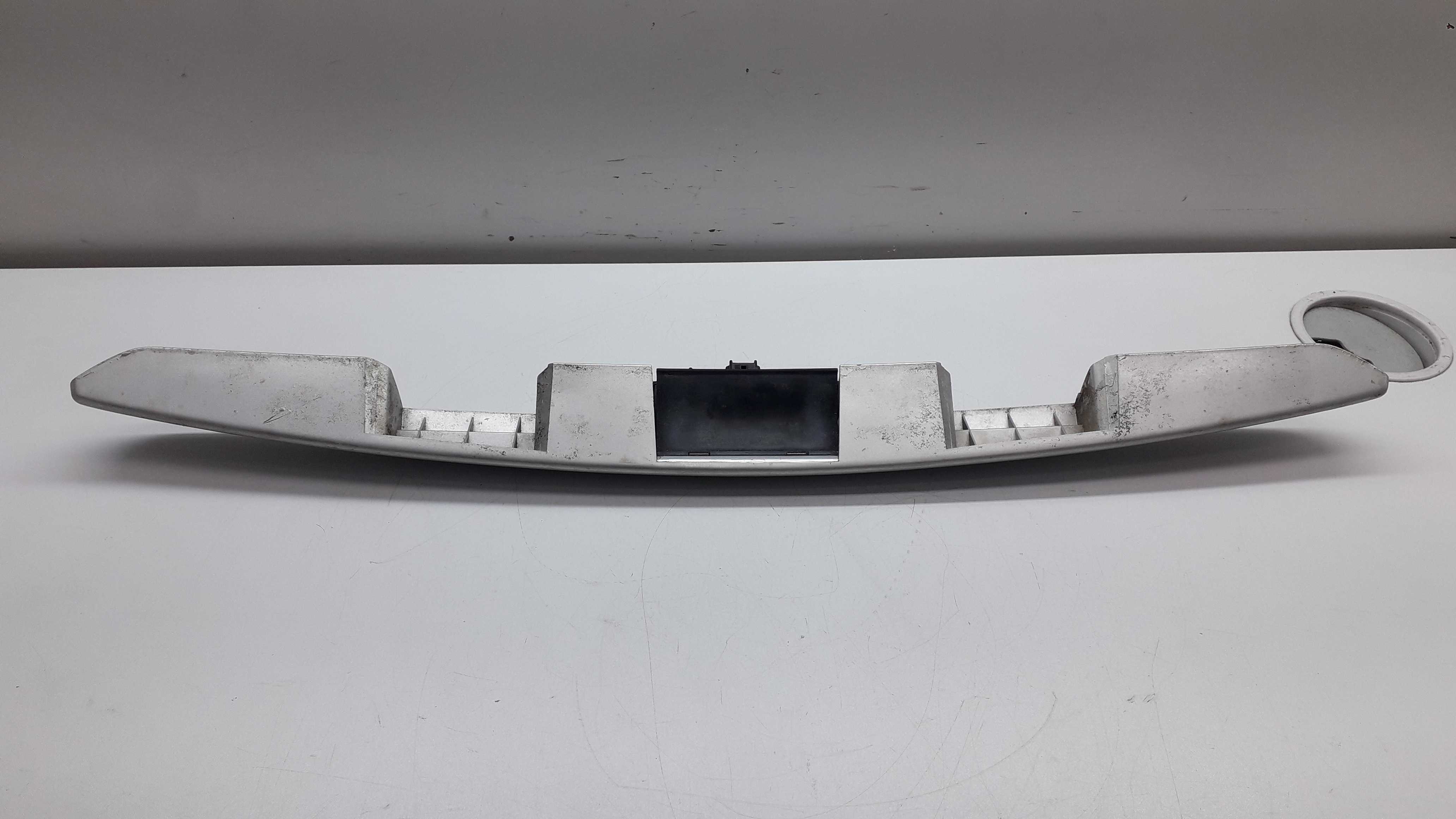 Régua Aplique Maçaneta Traseira Direita Citroen C3 02/10 Prata 4