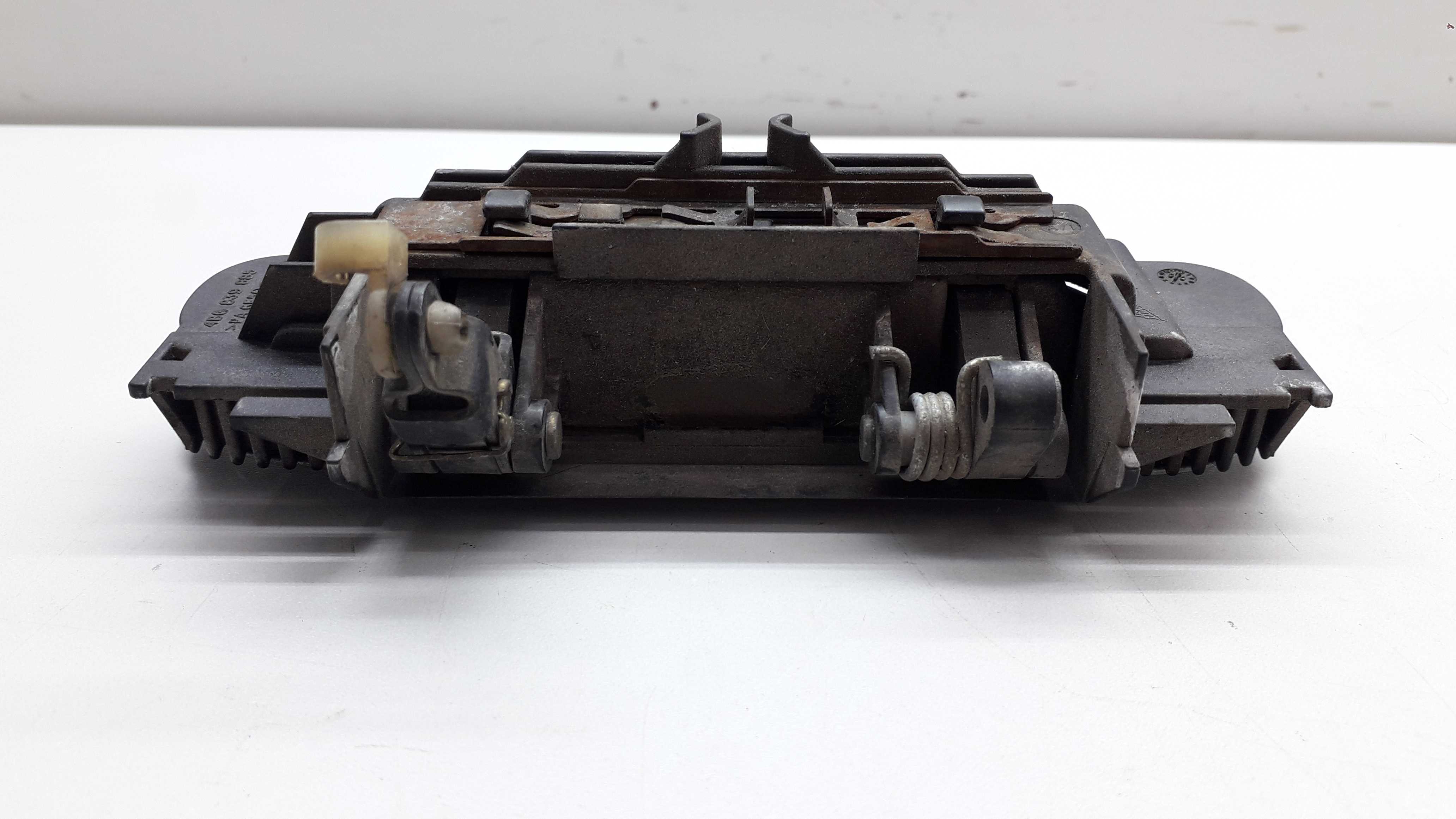 Maçaneta Externa Dianteira Direita Audi A3 1999/2005 3
