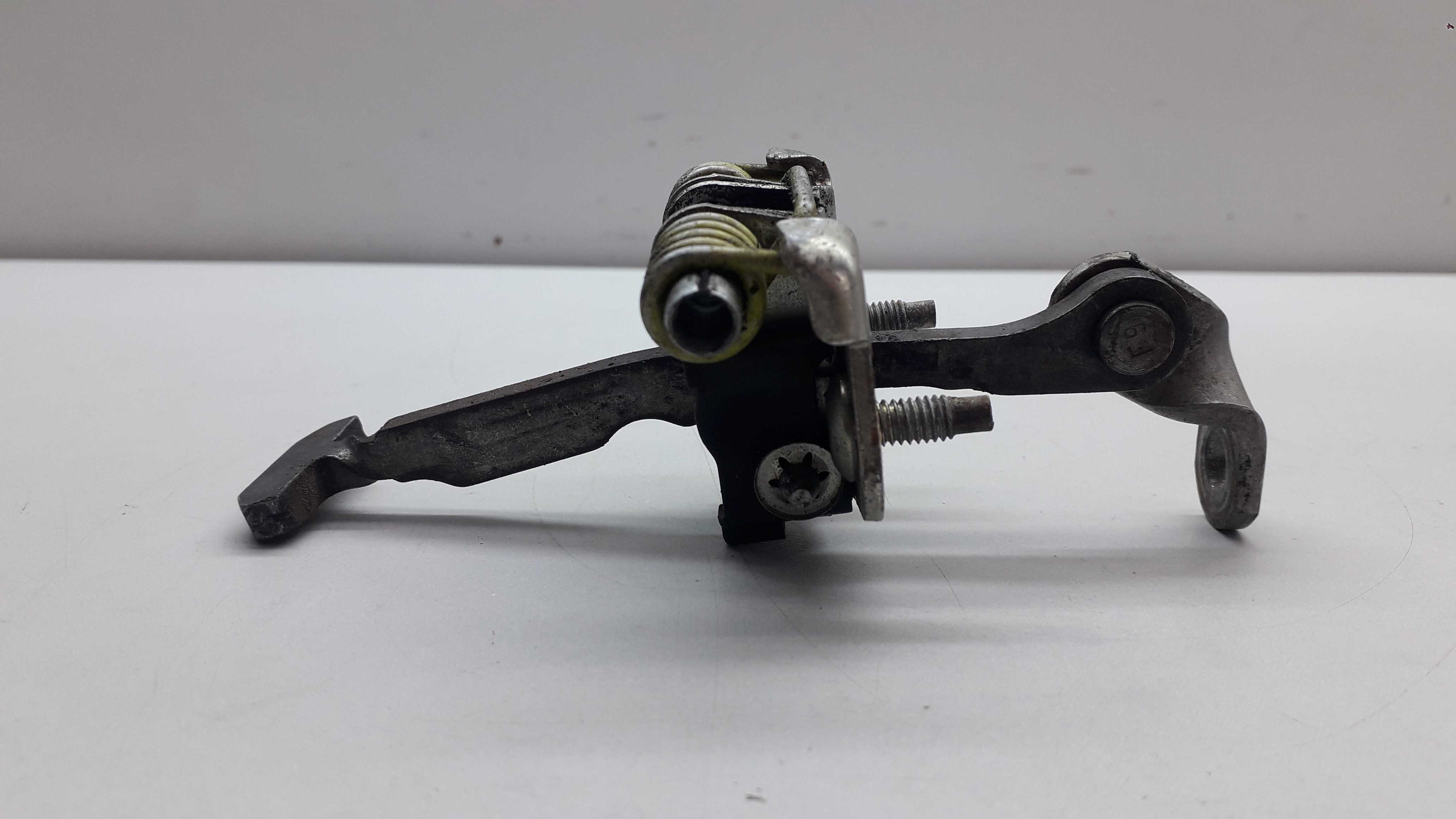 Limitador Da Porta Dianteira Direita Renault Clio 2005 3