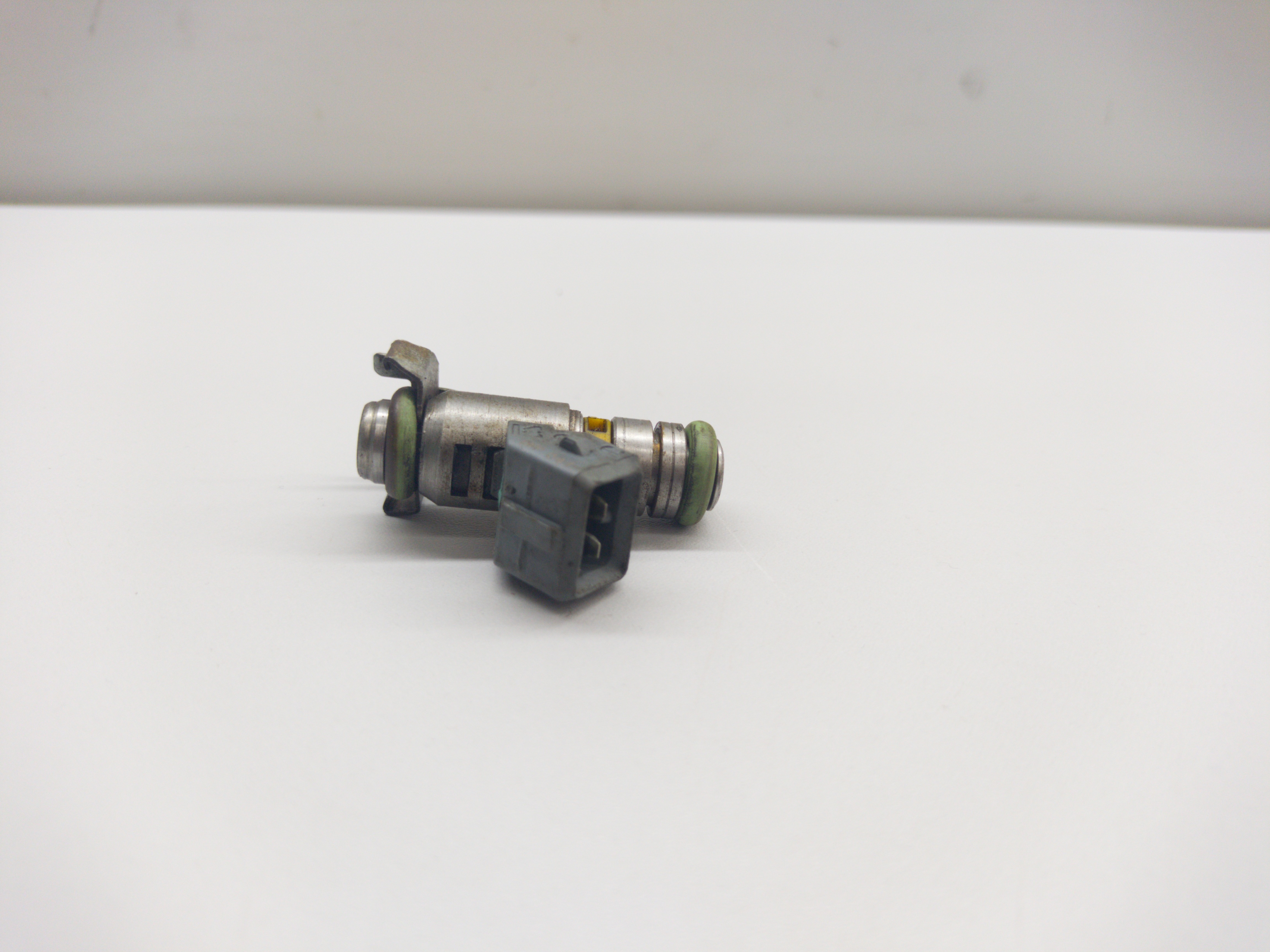 Bico Injetor Vw Gol 1.0 16v 97/00 Gasolina 2