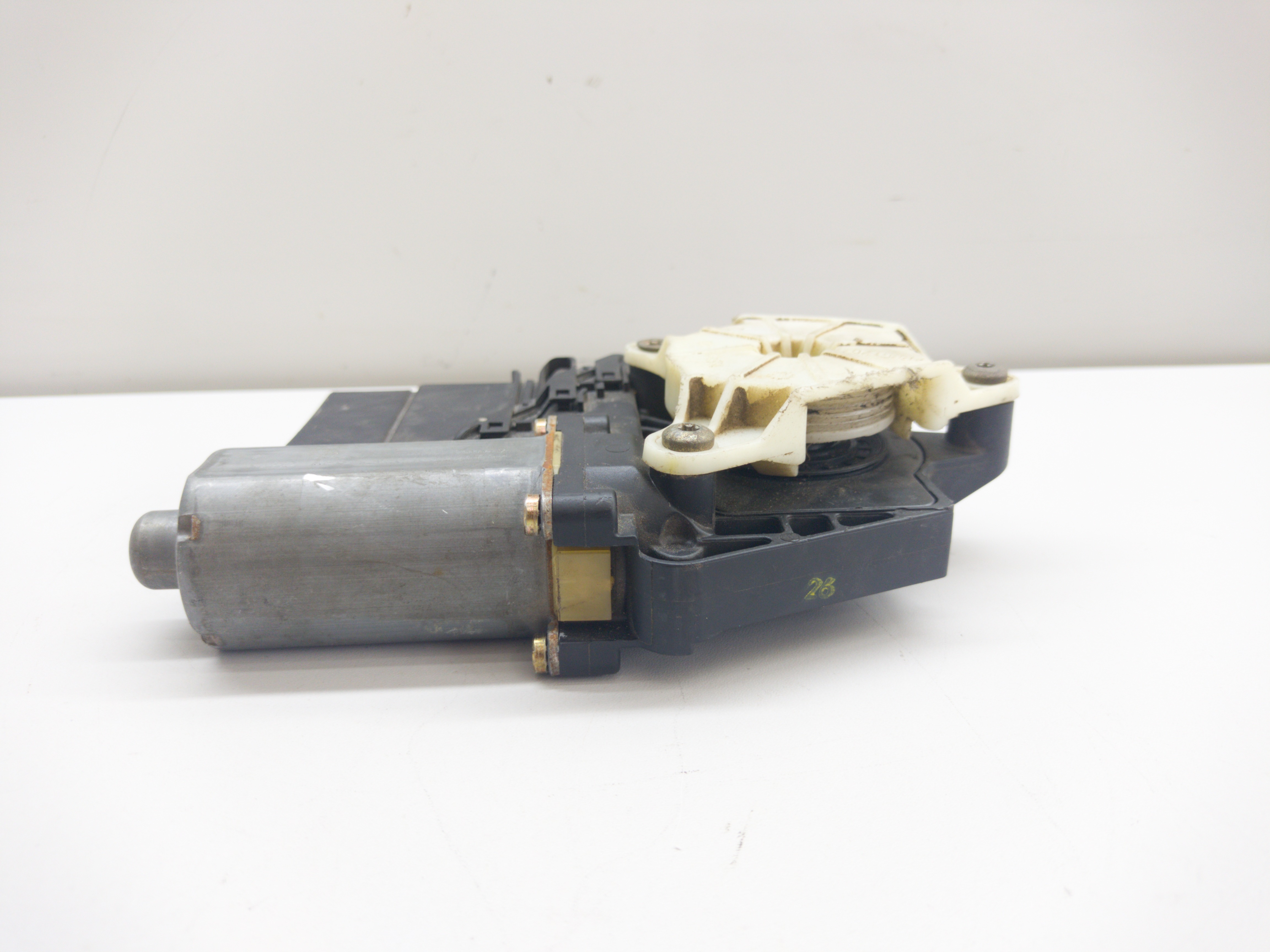 Motor Vidro Porta Traseira Esquerda Passat Variant 98/01 4