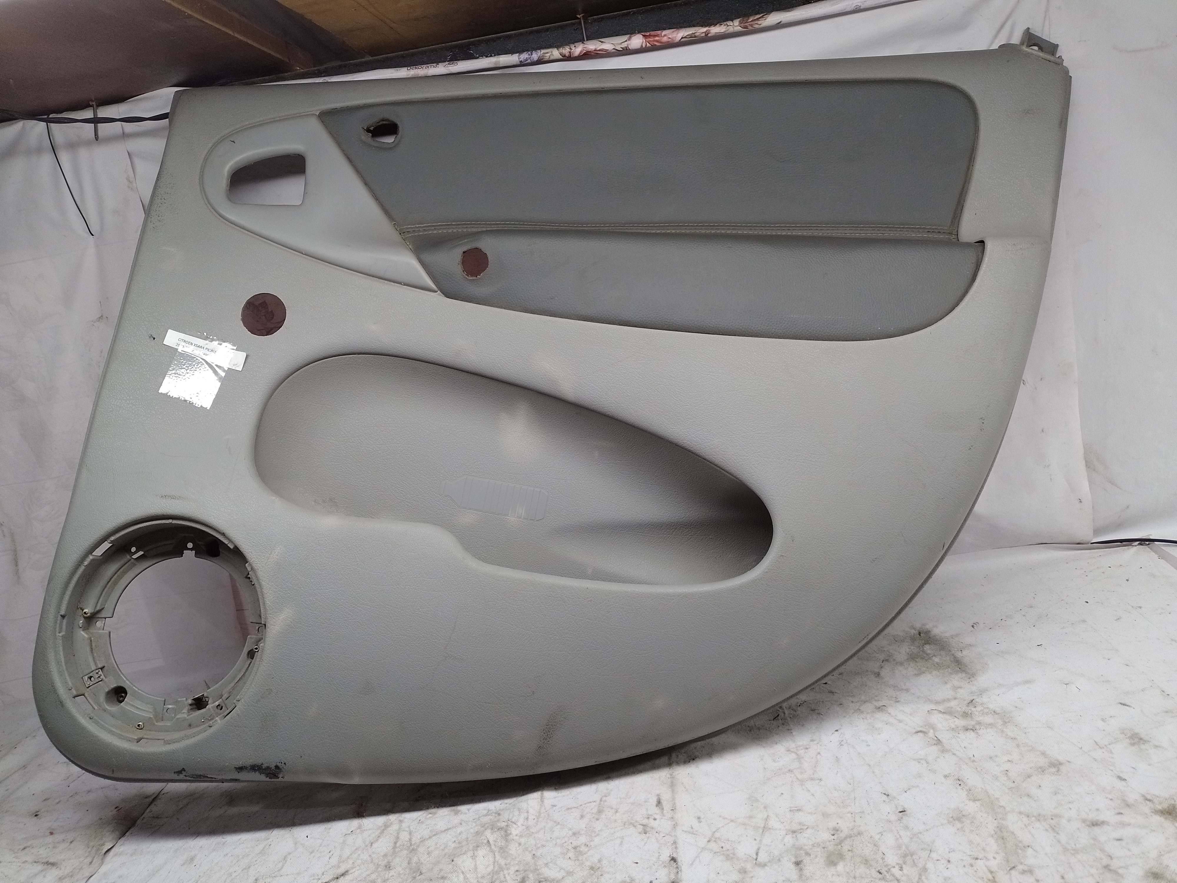 Forro De Porta Traseiro Direito Citroen Xsara Picasso 2